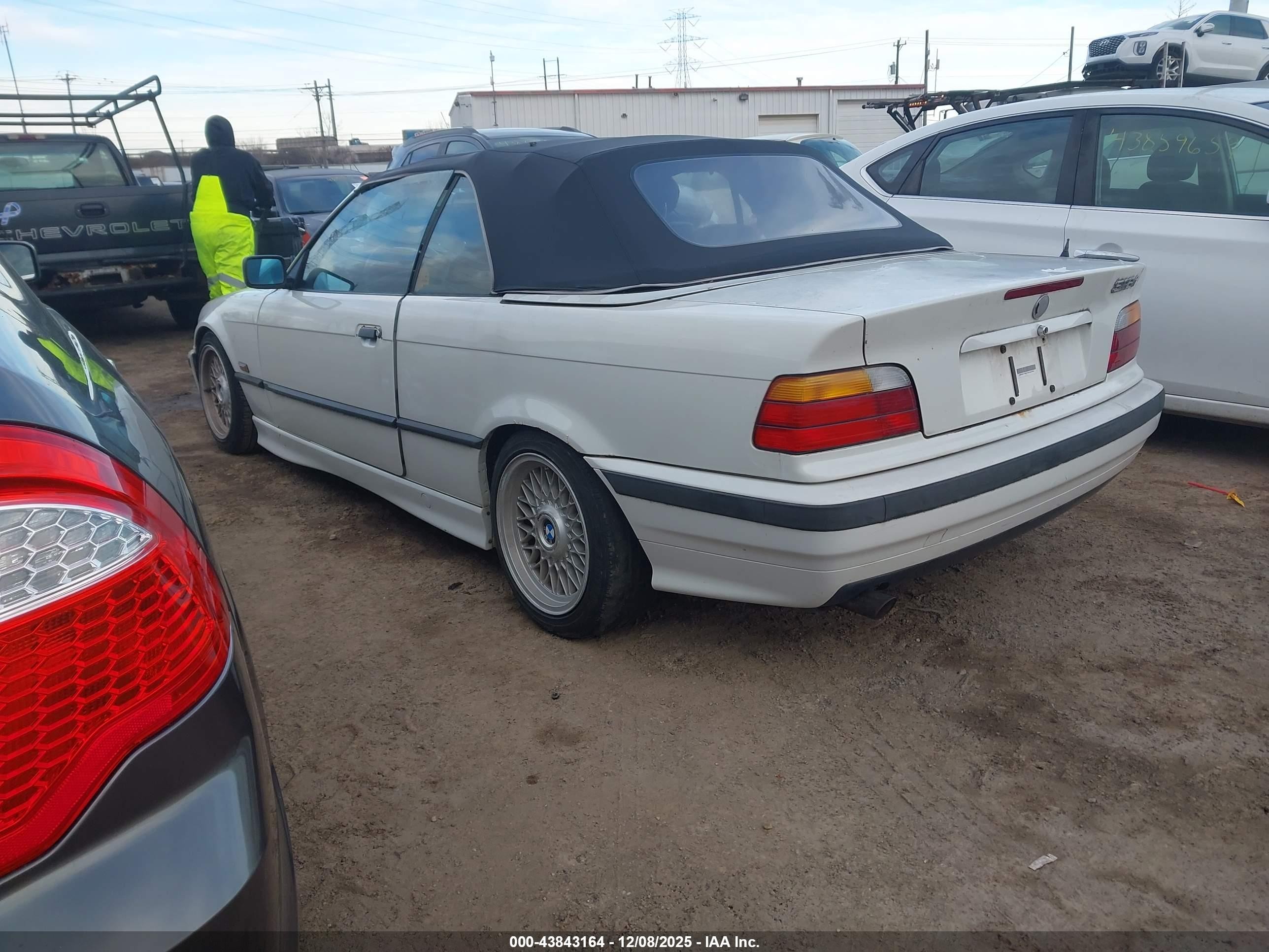 1996 Bmw 318 Ic White vin: WBABH7321TEY00494