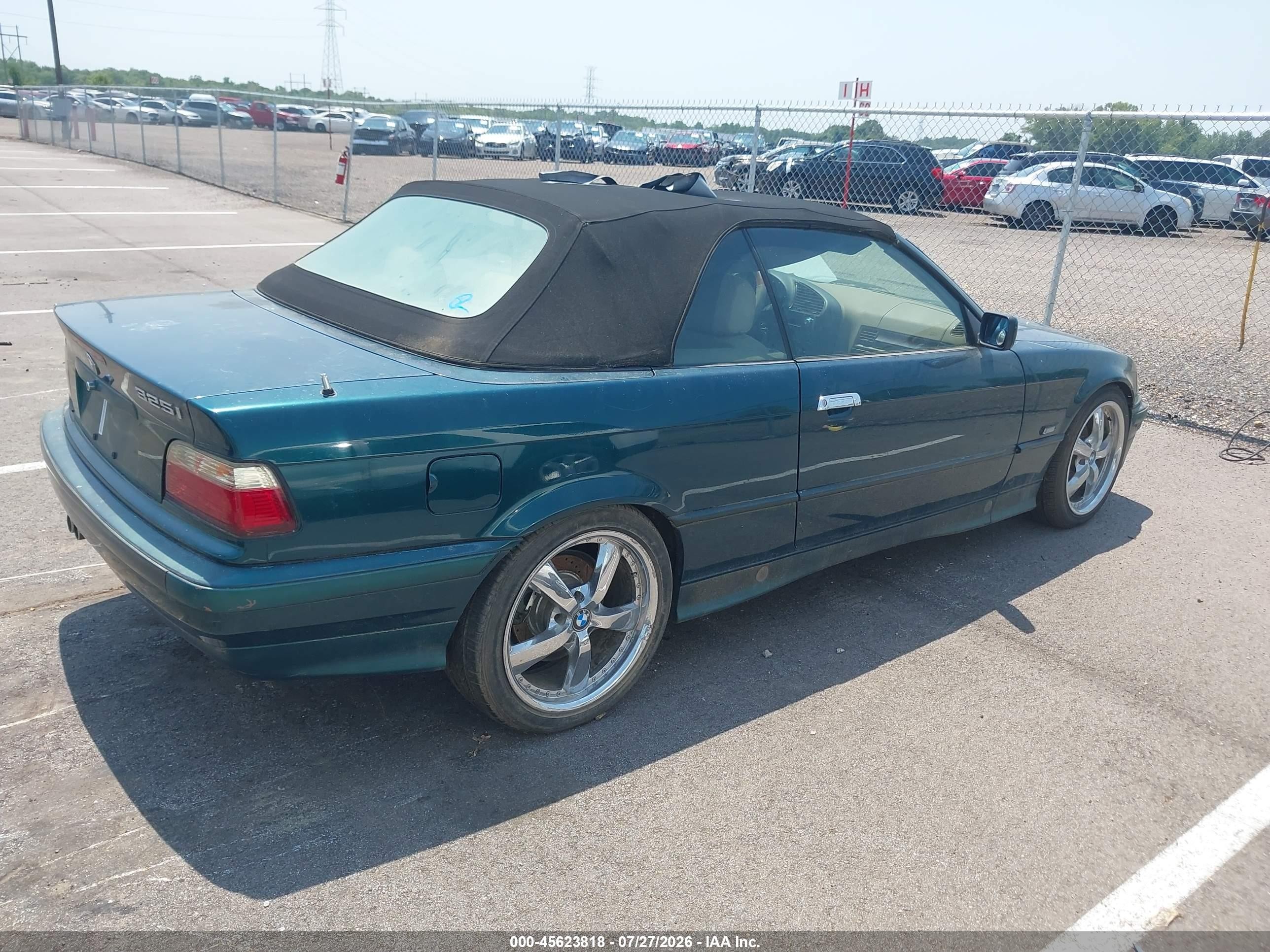 1995 Bmw 325 Ic Automatic Green vin: WBABJ6321SJD42463