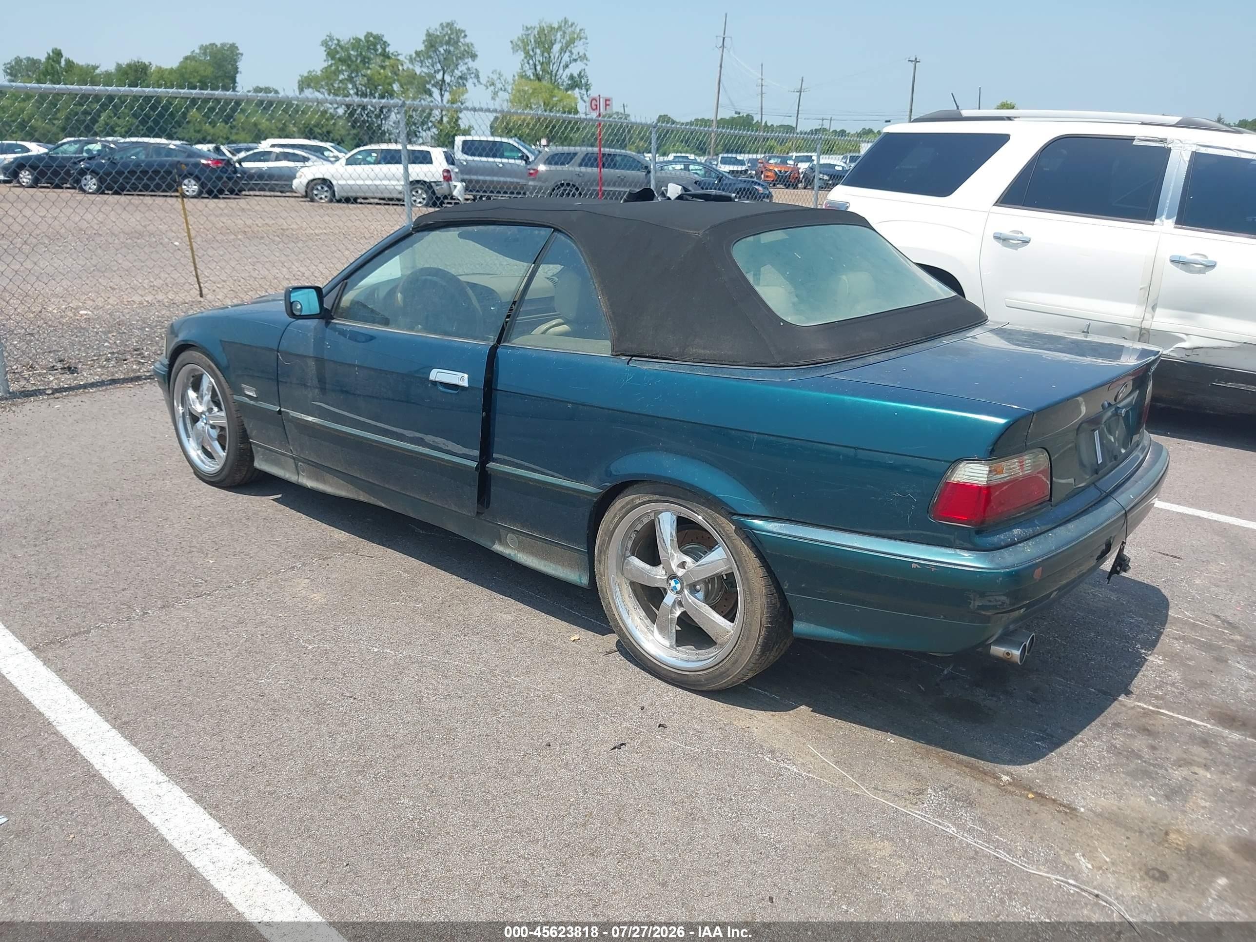 1995 Bmw 325 Ic Automatic Green vin: WBABJ6321SJD42463