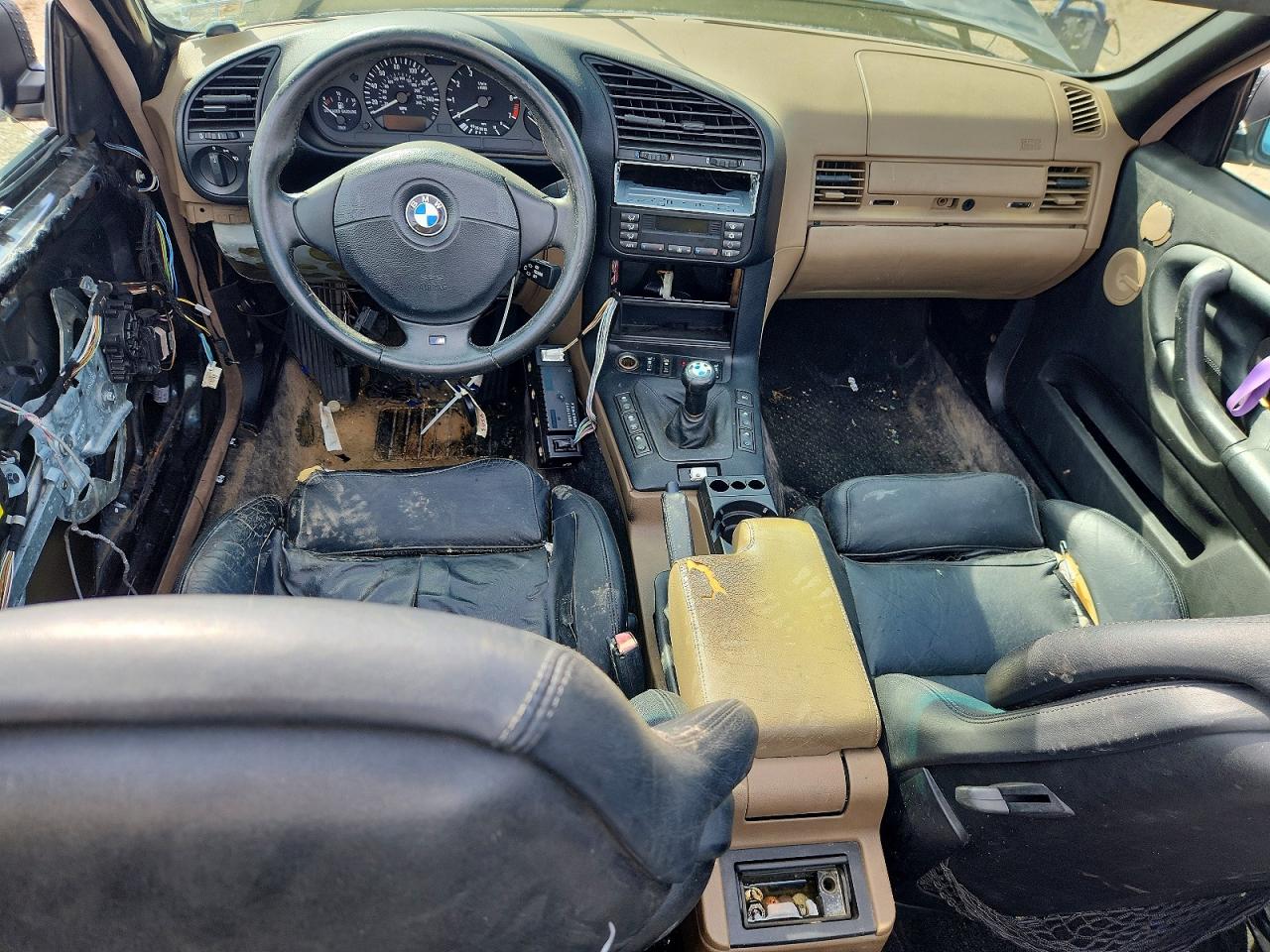 1999 Bmw 323 Ic Черный vin: WBABJ7331XEA19593