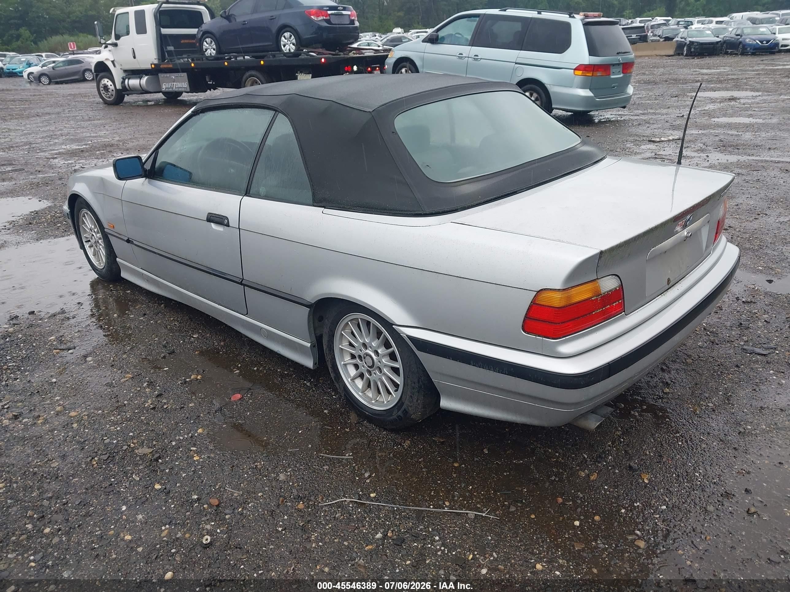 1998 Bmw 323ic   Silver vin: WBABJ8323WEM22211