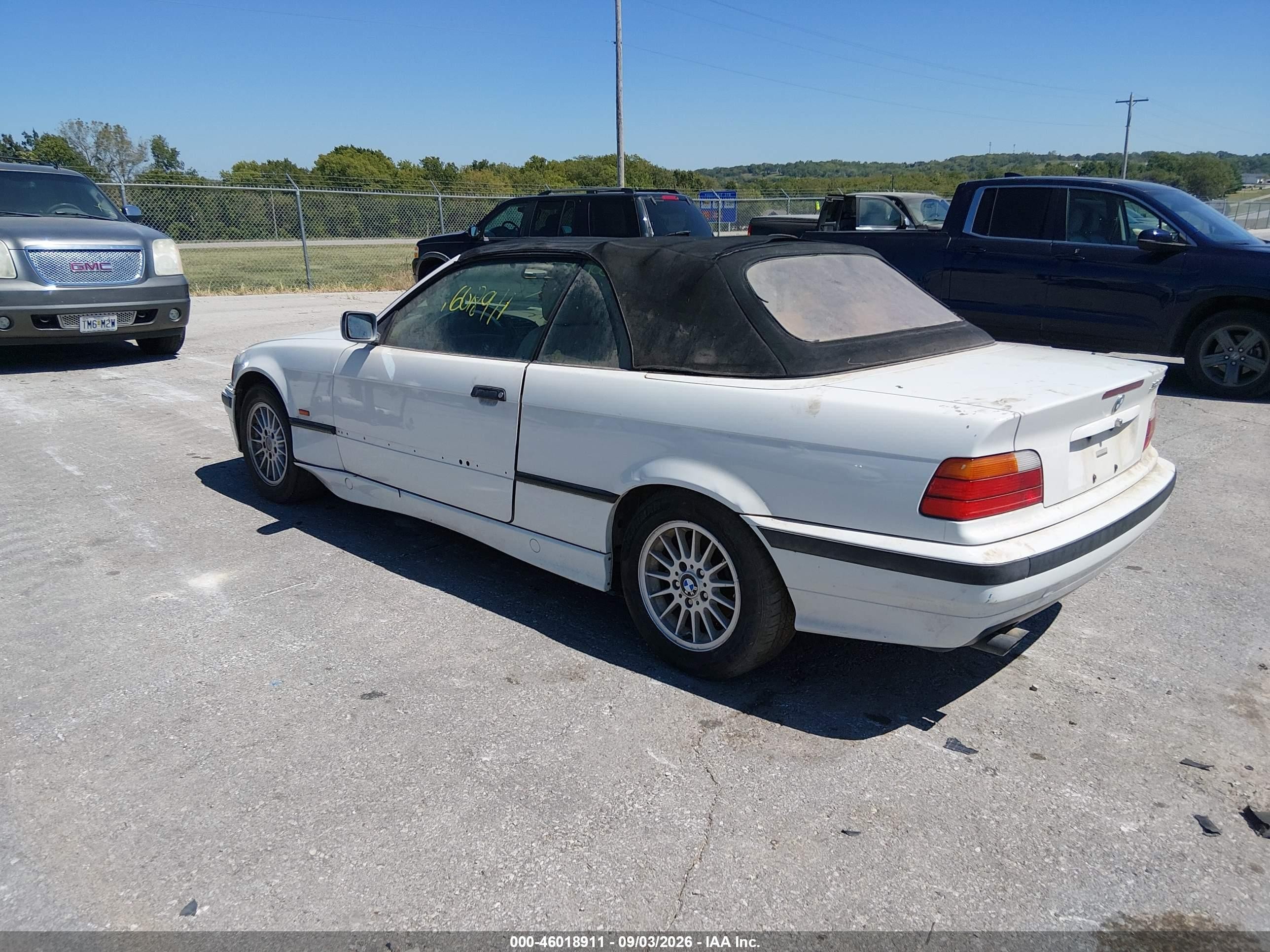 1998 Bmw 323ic   White vin: WBABJ8325WEM20167