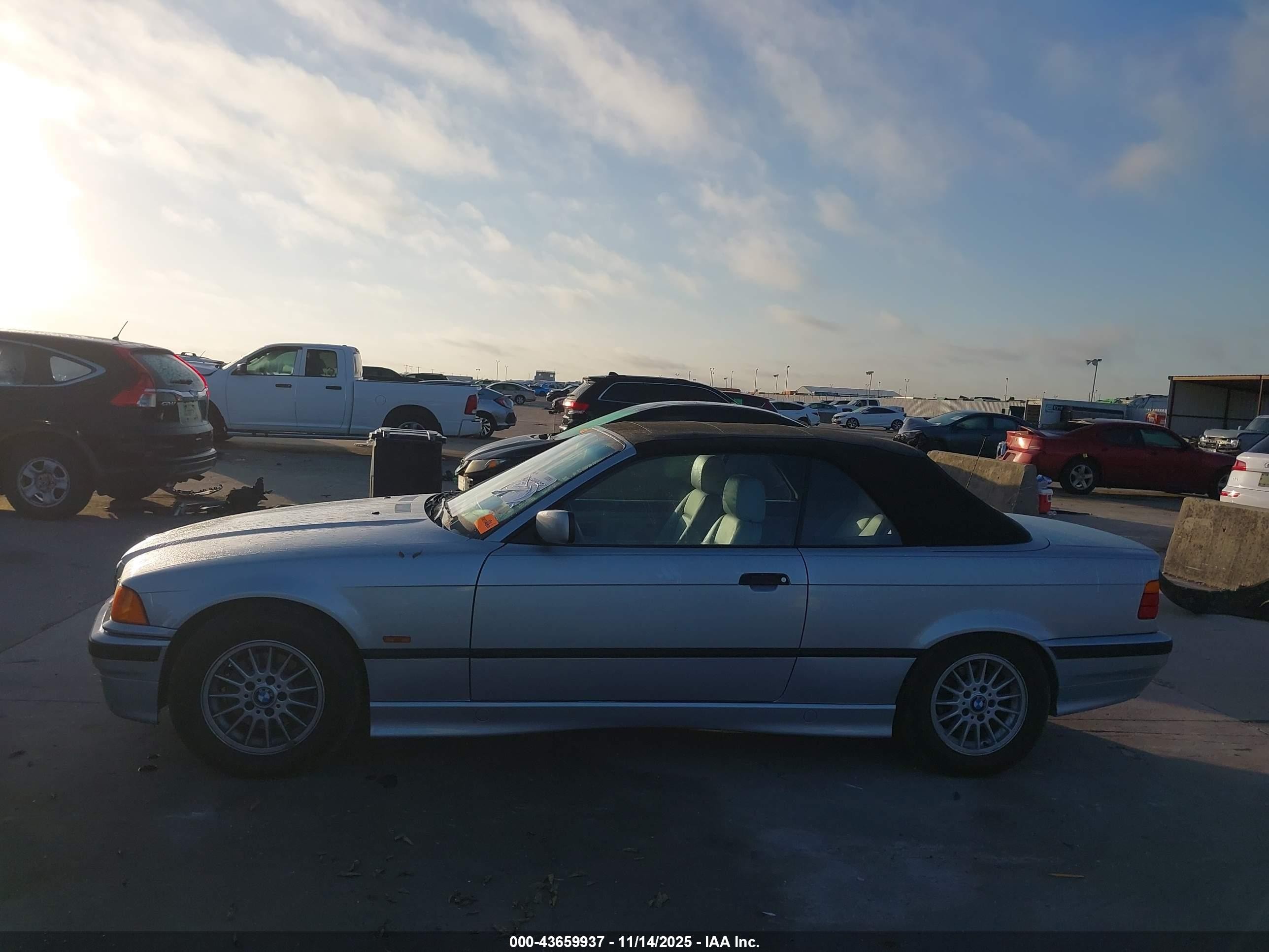 1998 Bmw 323ic   Silver vin: WBABJ8325WEM20265