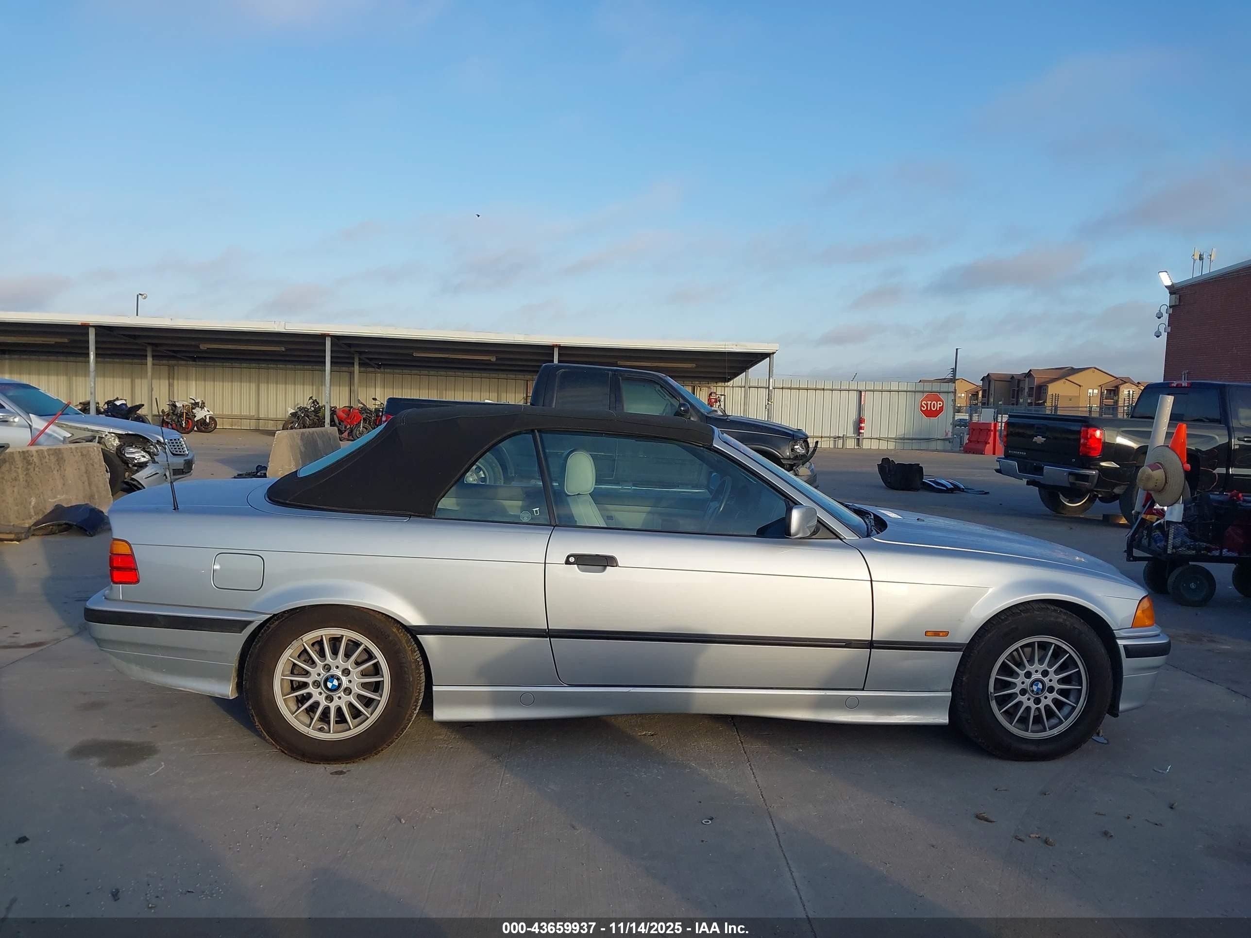 1998 Bmw 323ic   Silver vin: WBABJ8325WEM20265