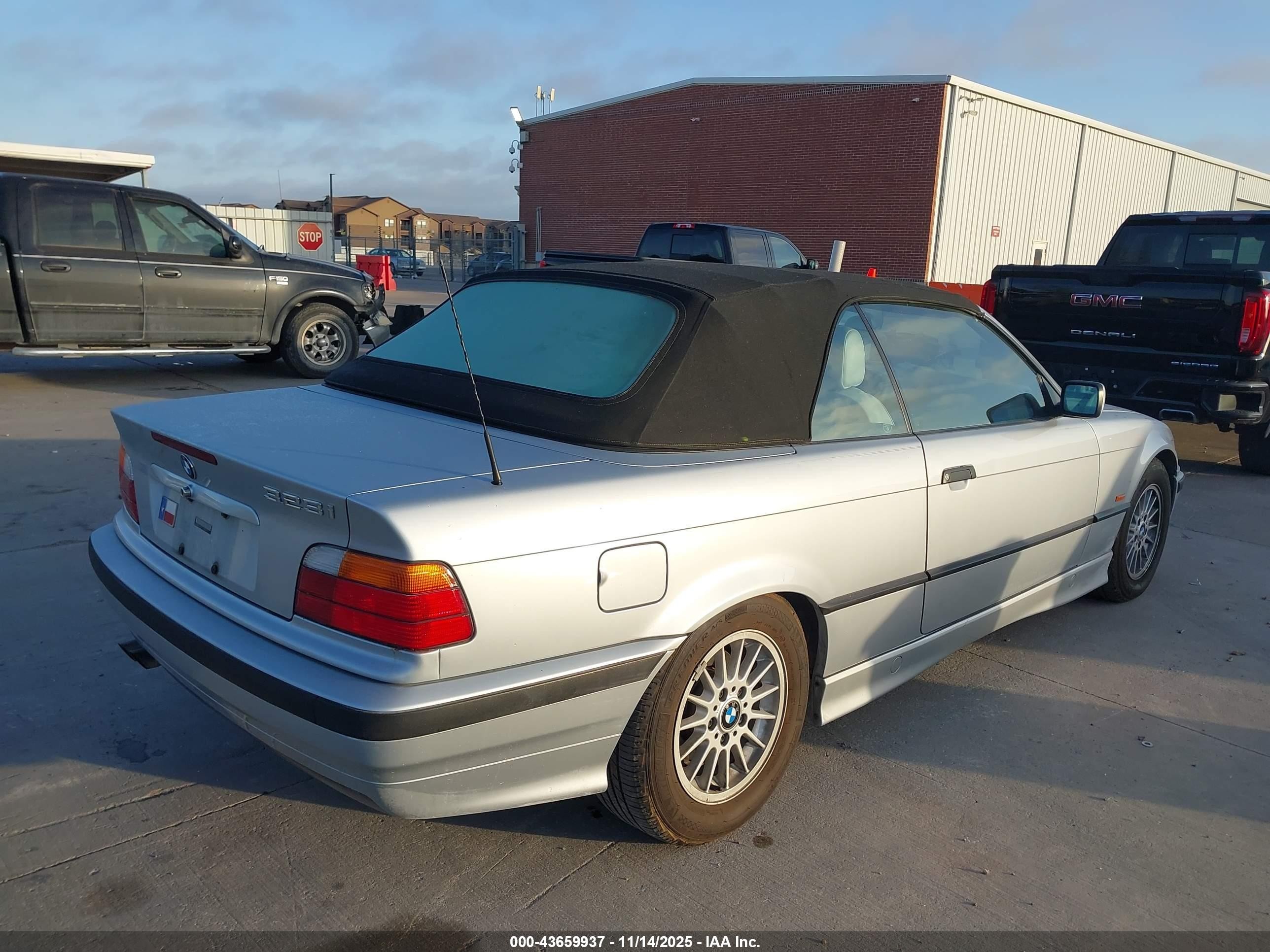 1998 Bmw 323ic   Silver vin: WBABJ8325WEM20265