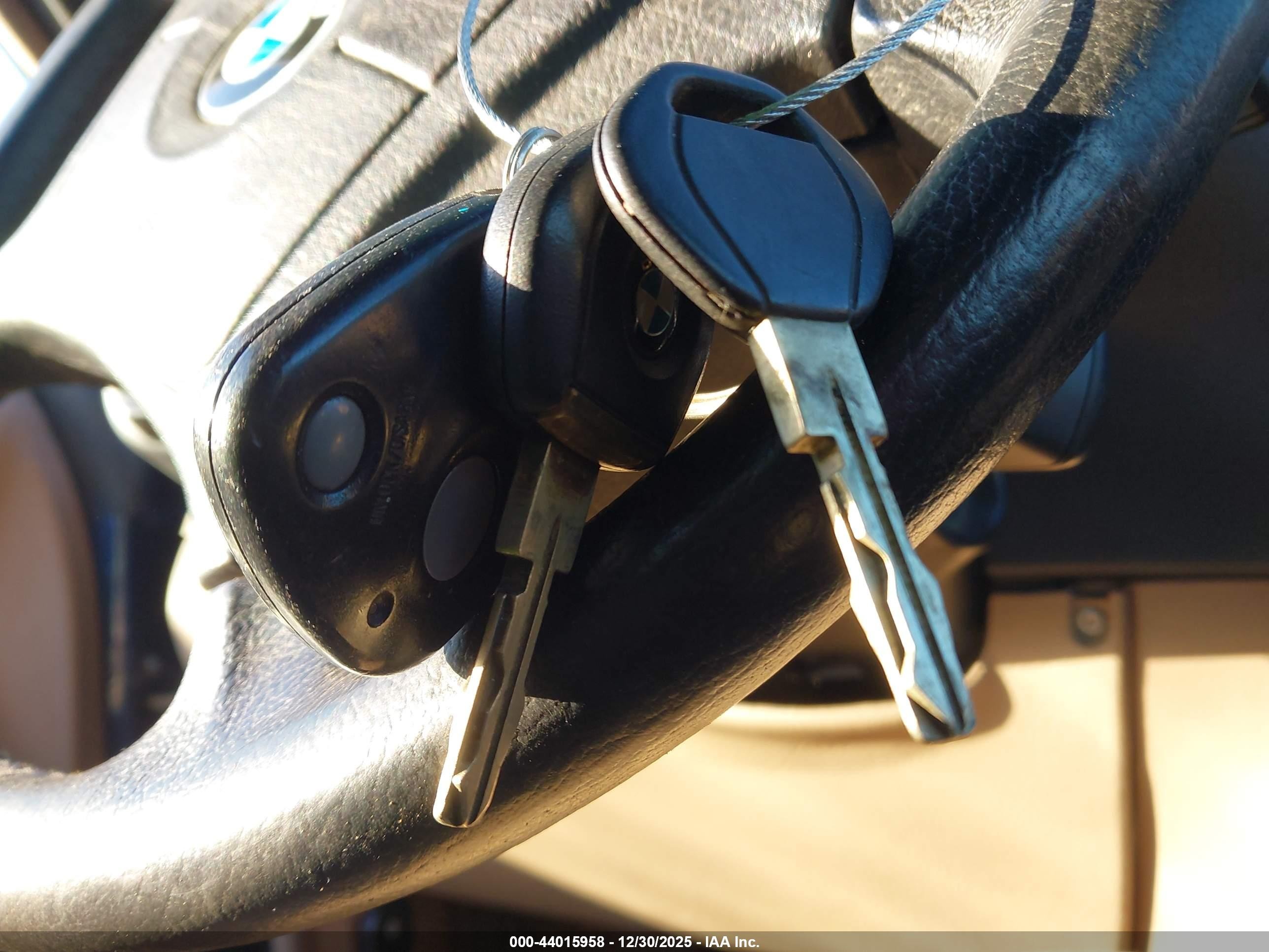 1998 Bmw 328ic   Blue vin: WBABK7320WET66638
