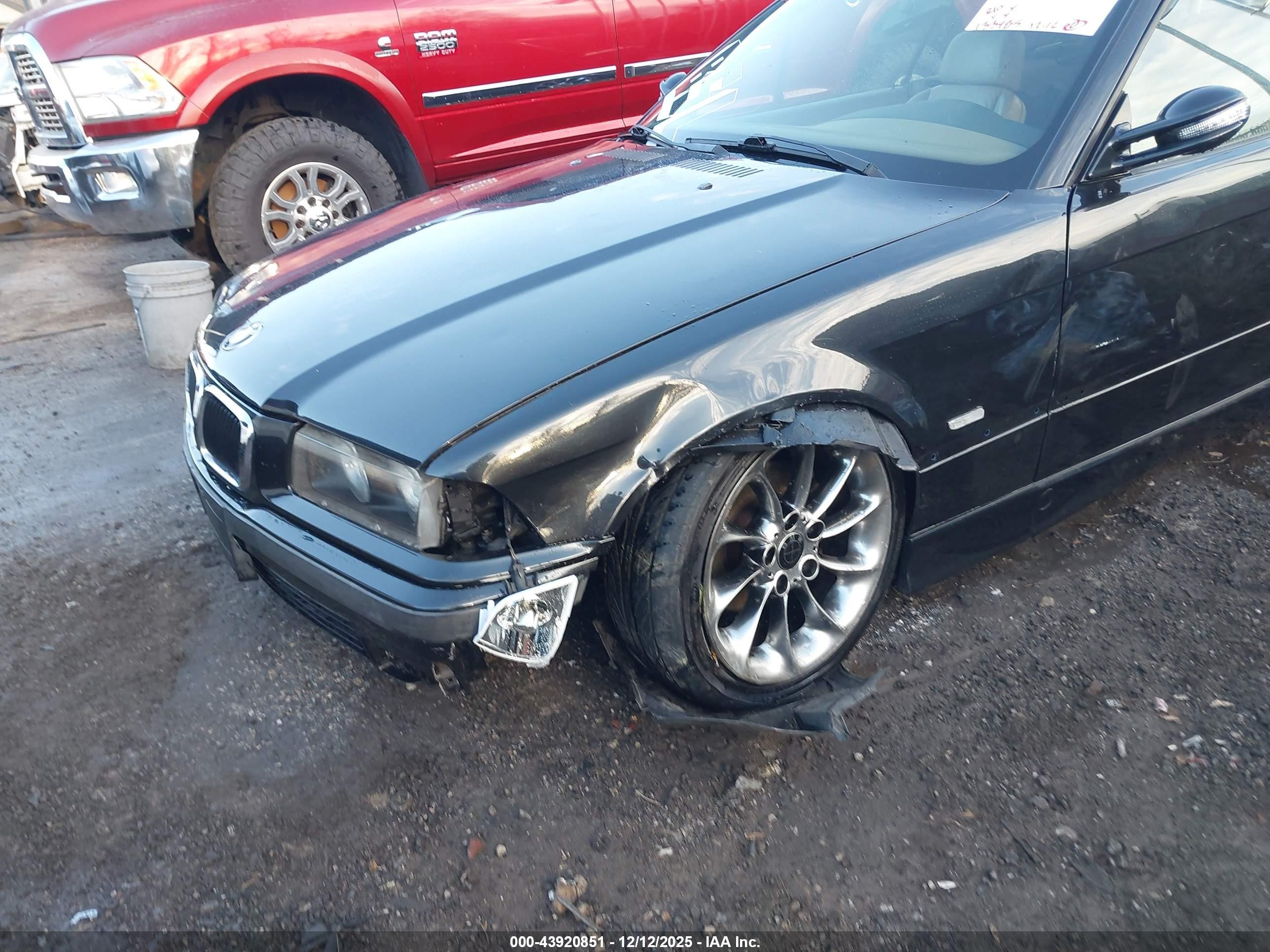 1998 Bmw 328ic   Black vin: WBABK7324WET65654