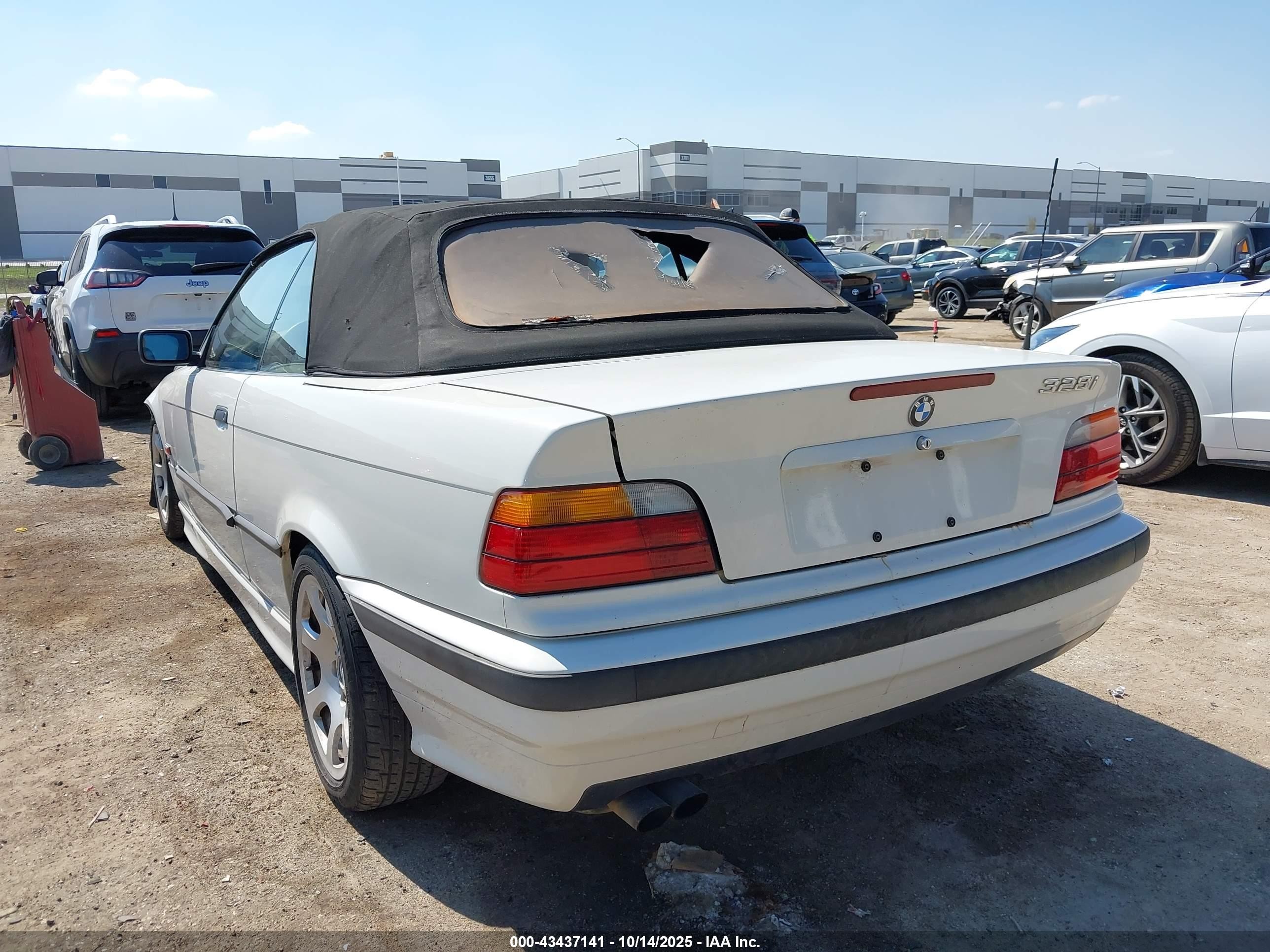 1996 Bmw 328 Ic White vin: WBABK7327TET60900