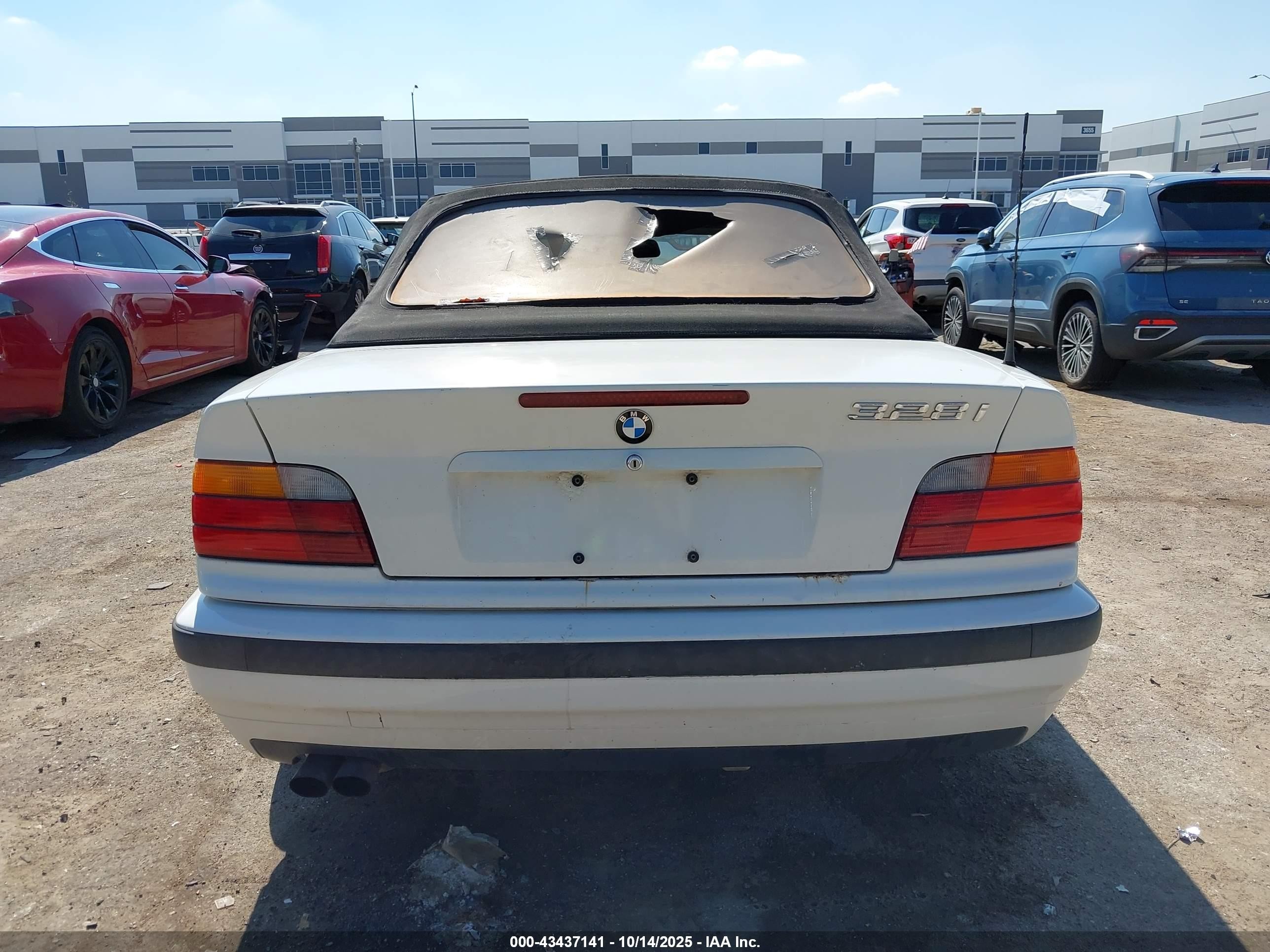 1996 Bmw 328 Ic White vin: WBABK7327TET60900