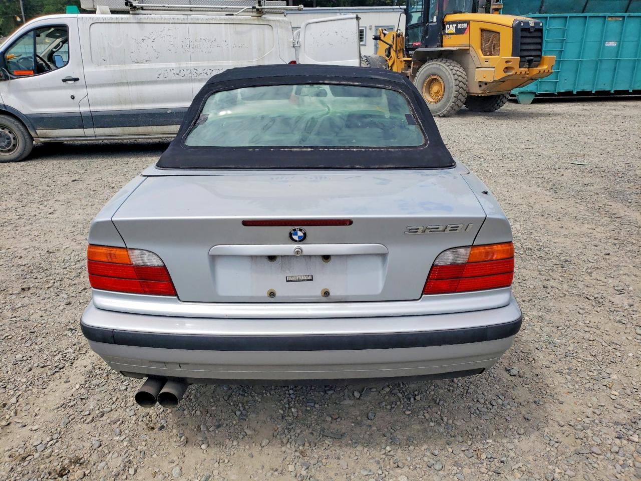 1998 Bmw 328 Ic Automatic Silver vin: WBABK8323WEY87603