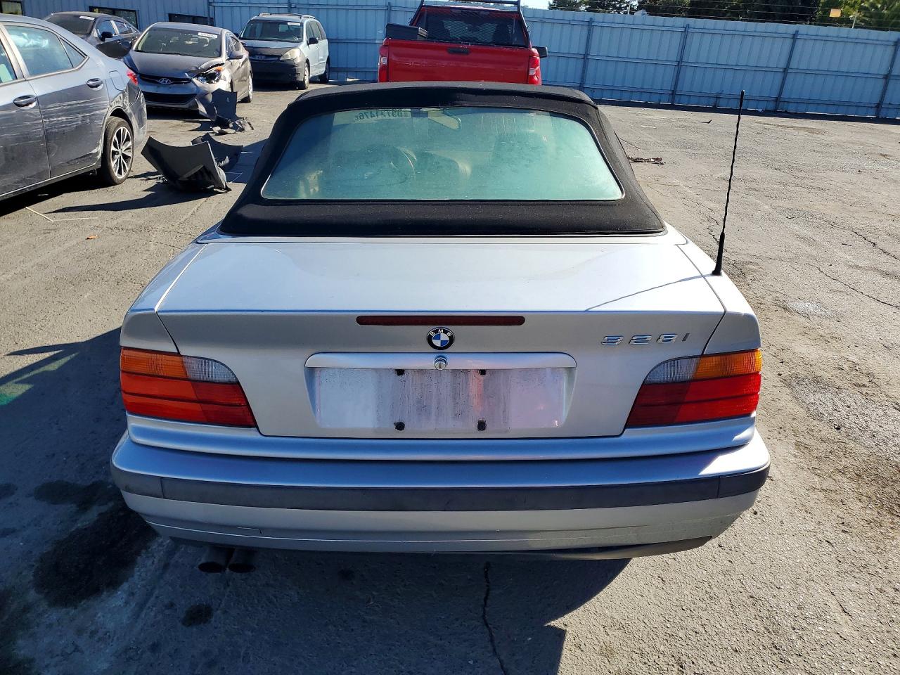 1996 Bmw 328 Ic Automatic Silver vin: WBABK8324TET91138