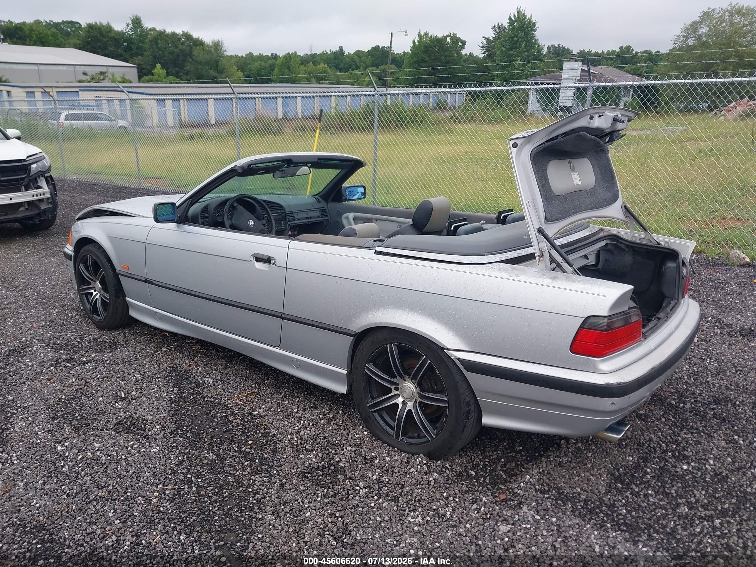 1999 Bmw 328ic   Silver vin: WBABK8333XEY91743