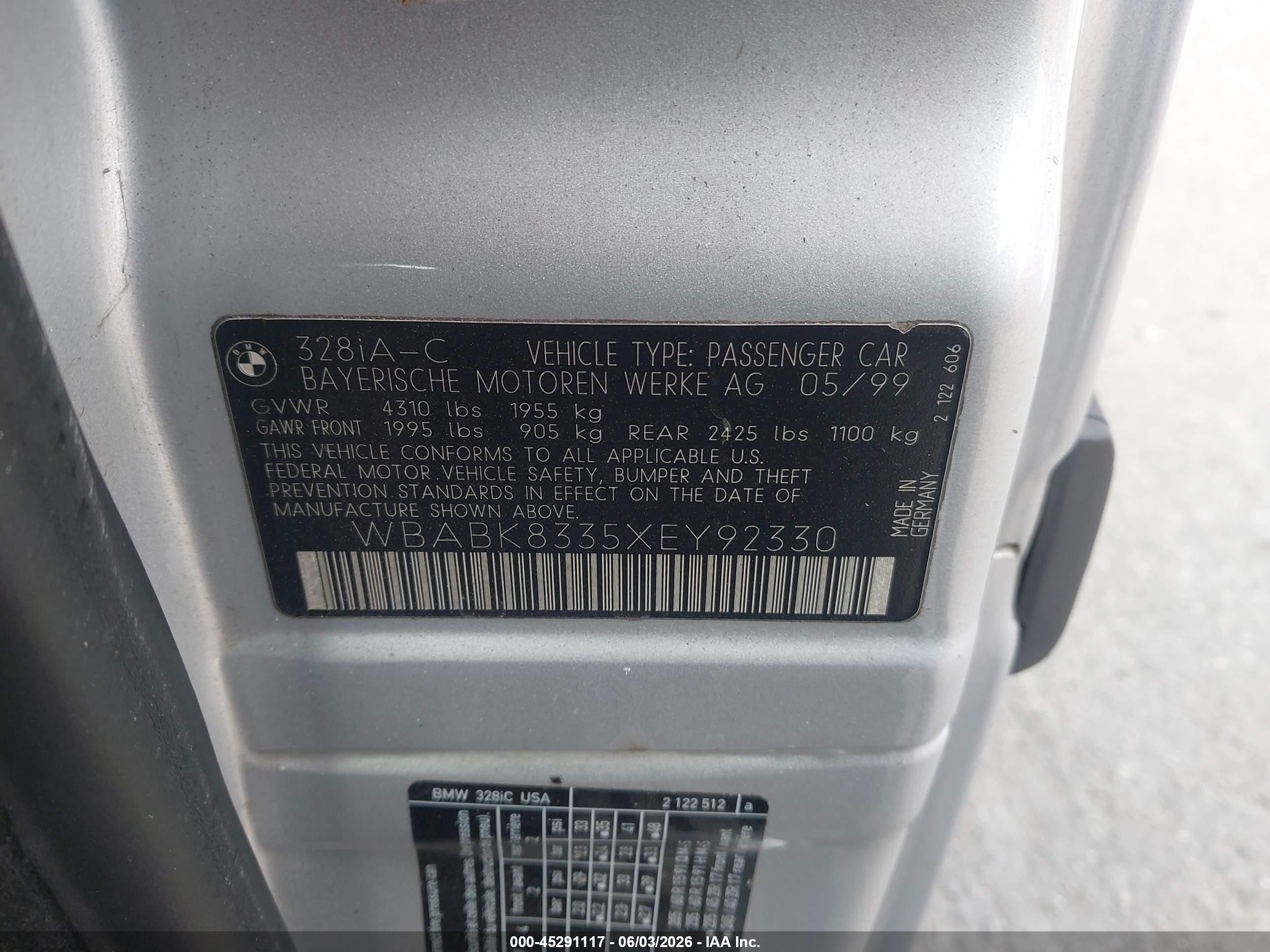 1999 Bmw 328ic   Silver vin: WBABK8335XEY92330
