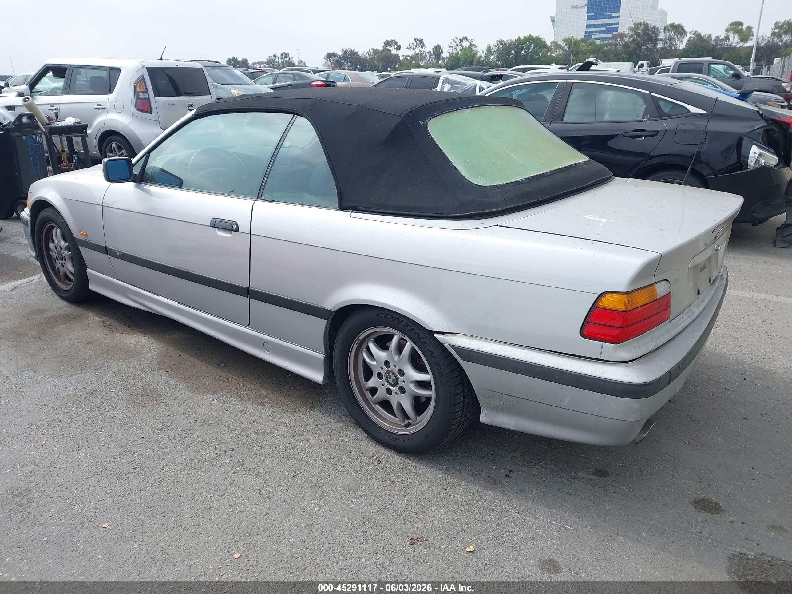 1999 Bmw 328ic   Silver vin: WBABK8335XEY92330
