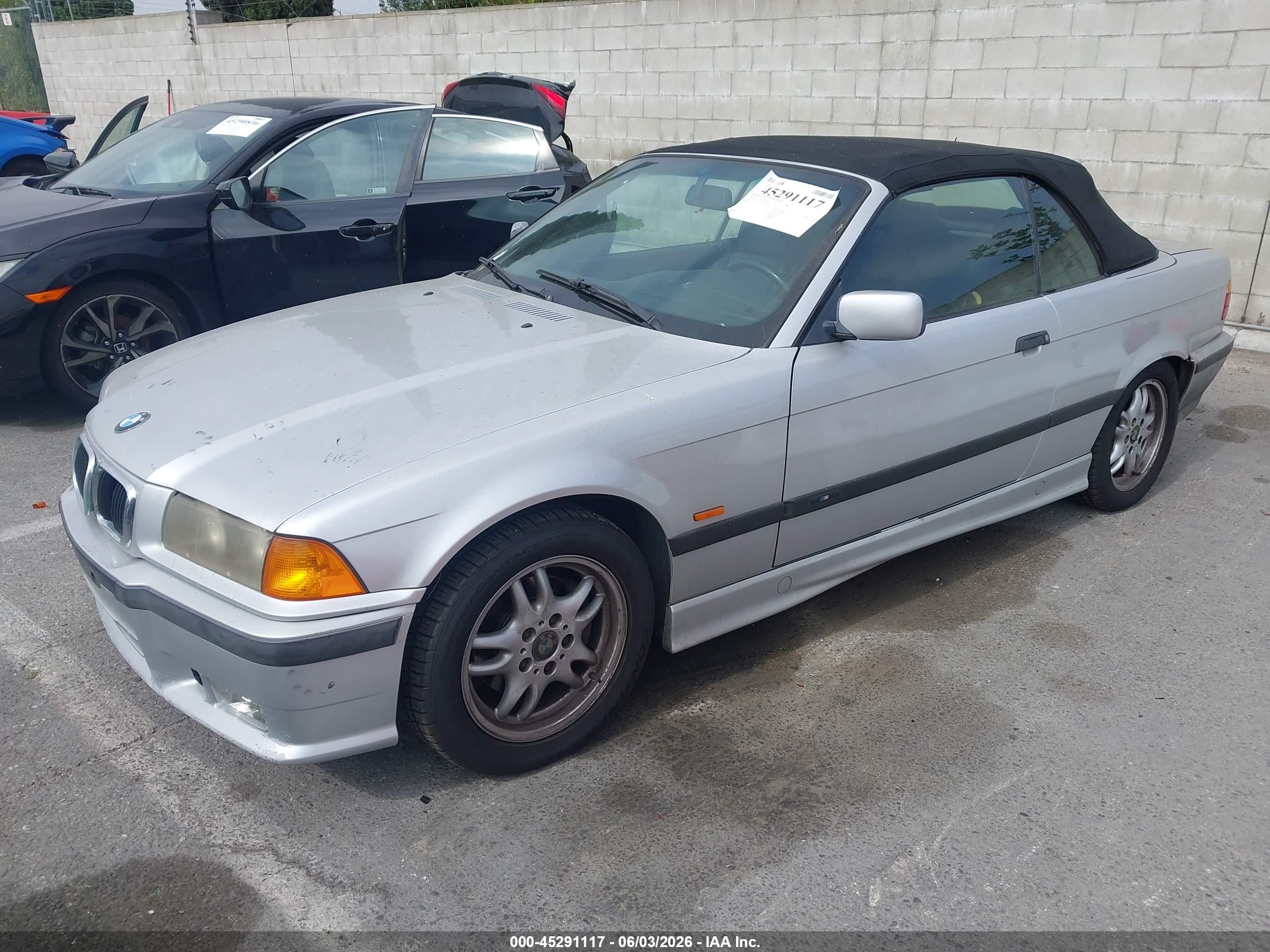 1999 Bmw 328ic   Silver vin: WBABK8335XEY92330