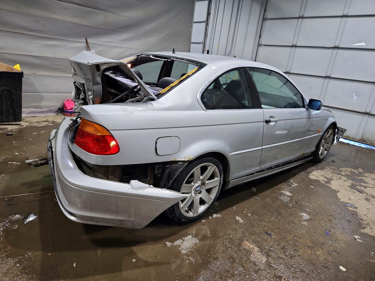 2000 Bmw 323 Ci Silver vin: WBABM3347YJN62784