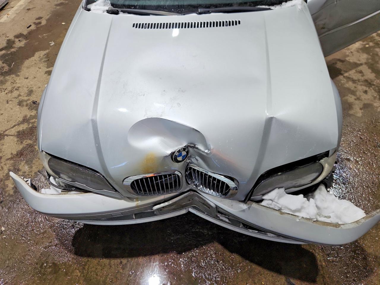 2000 Bmw 323 Ci Silver vin: WBABM3347YJN62784