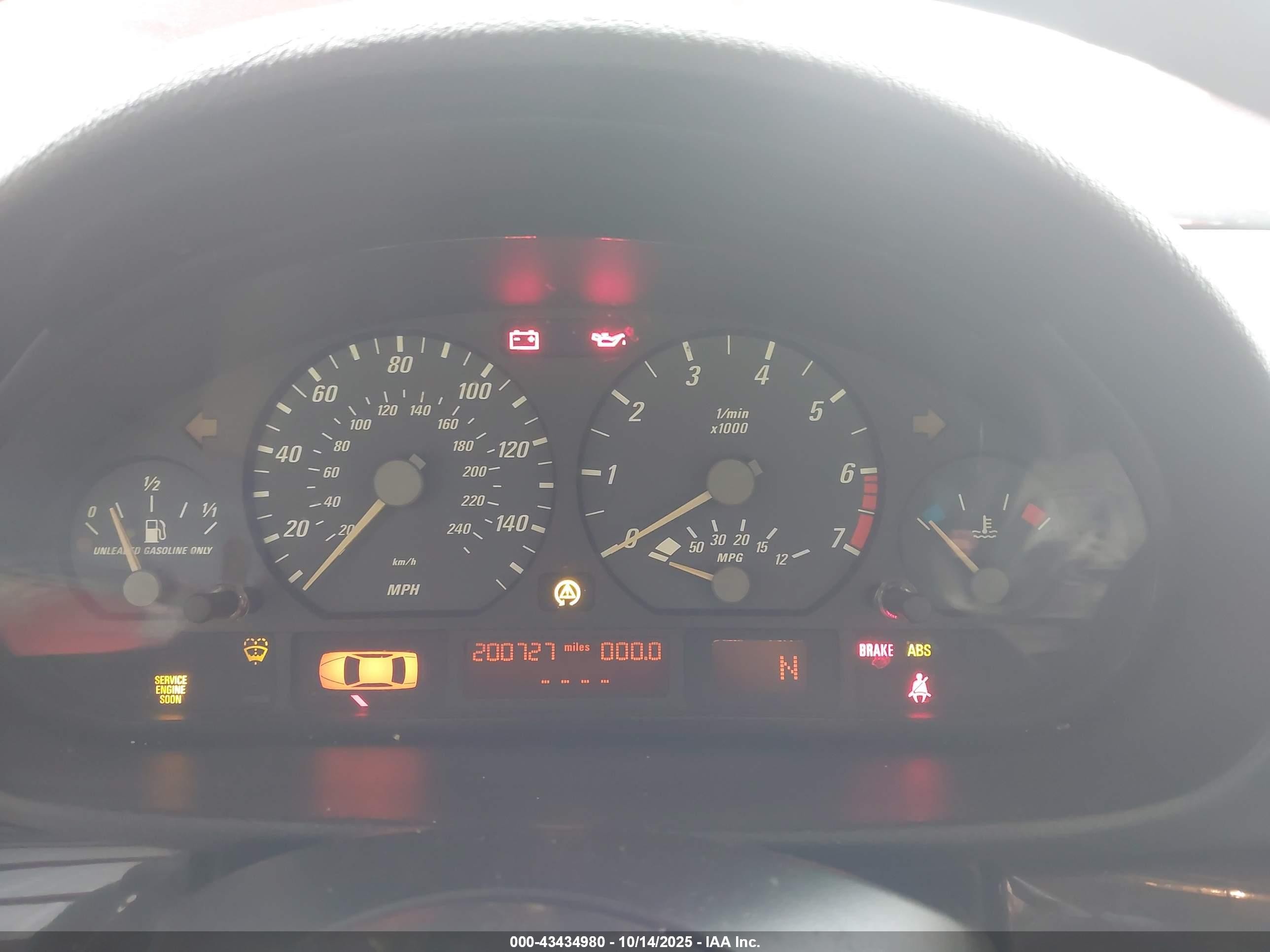 2000 Bmw 323ci   Красный vin: WBABM3348YJN85216