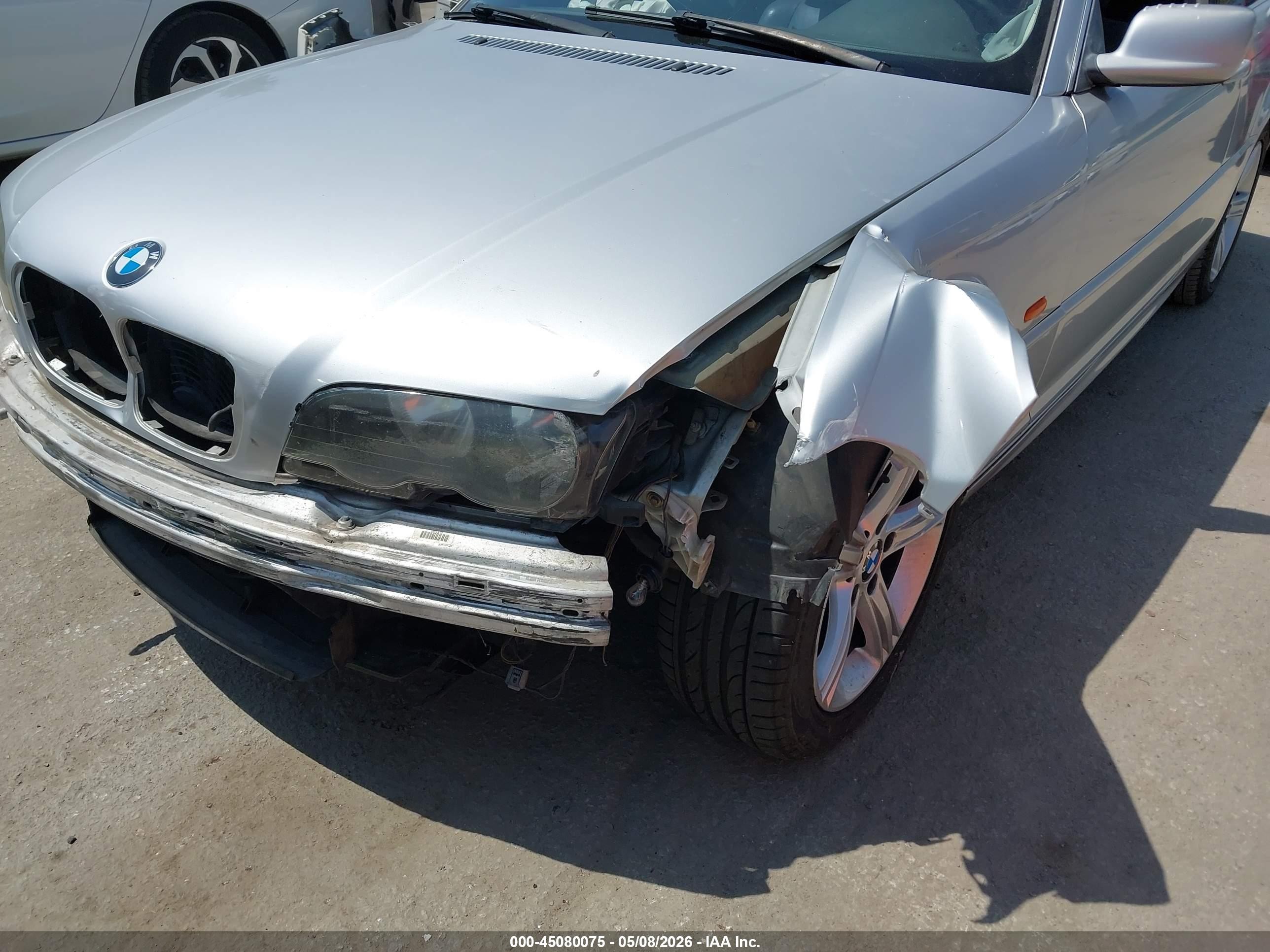 2000 Bmw 323ci   Silver vin: WBABM3348YJN86804