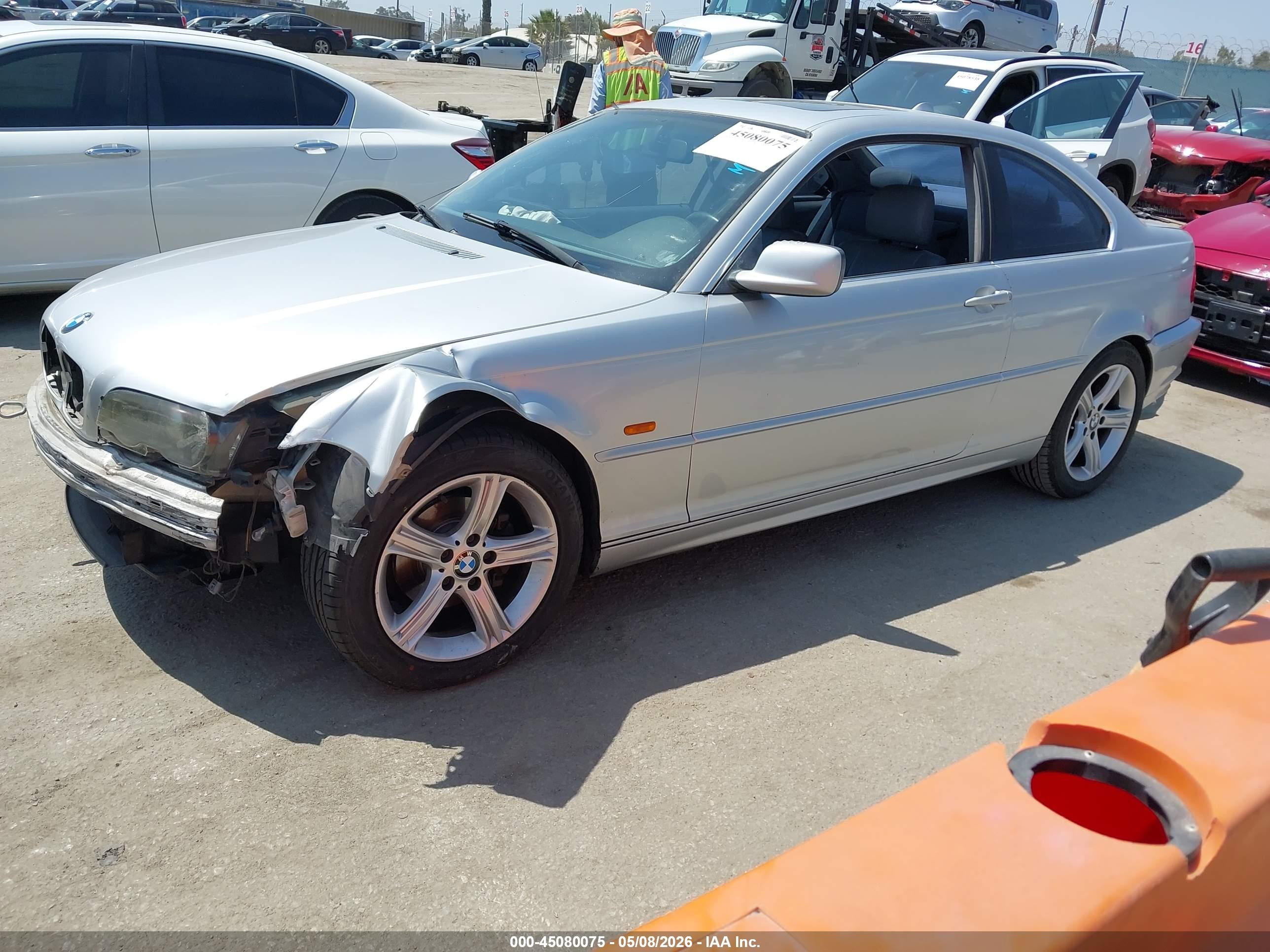 2000 Bmw 323ci   Silver vin: WBABM3348YJN86804
