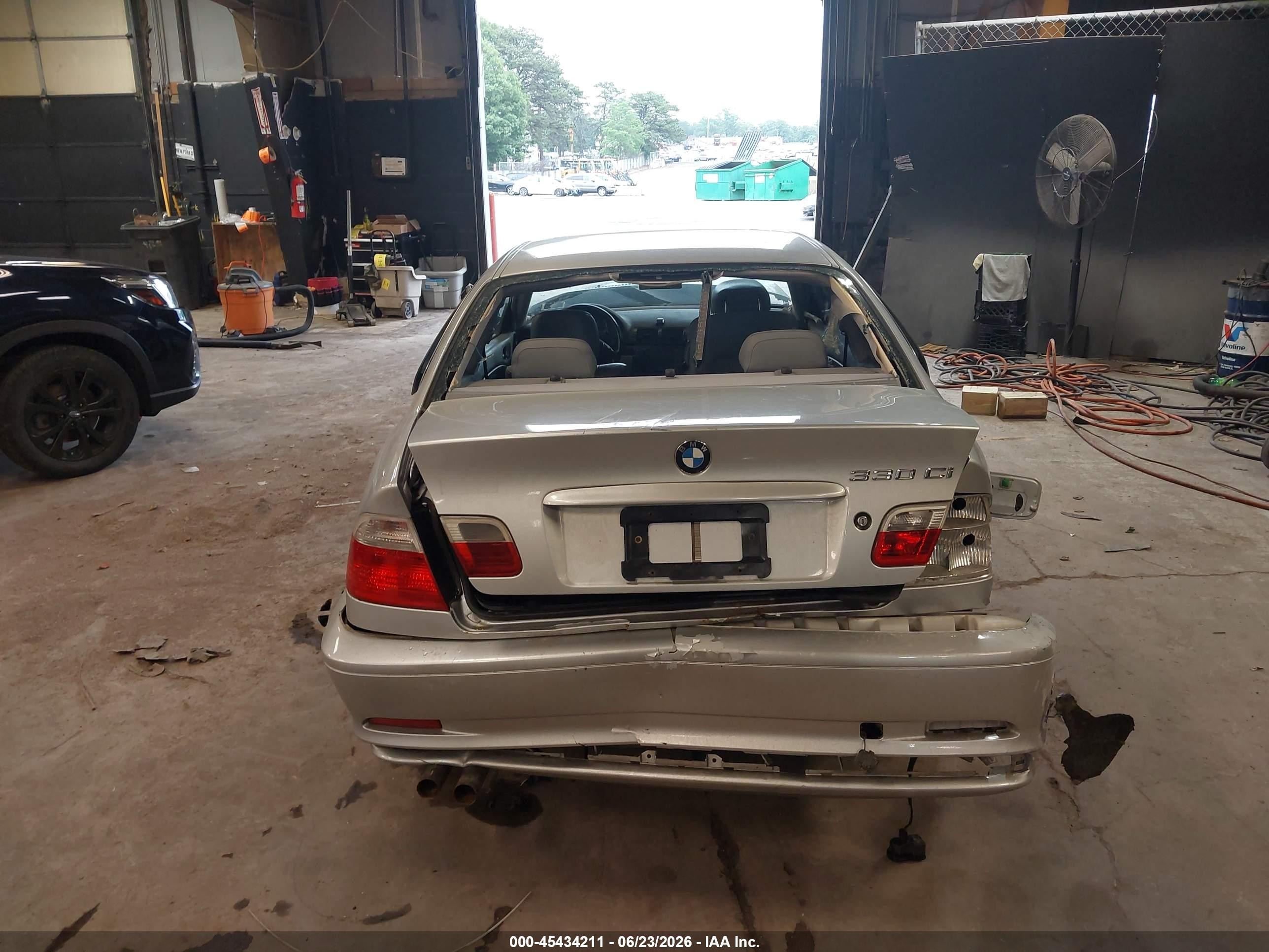 2002 Bmw 3 Series 330ci Silver vin: WBABN53442JU39315