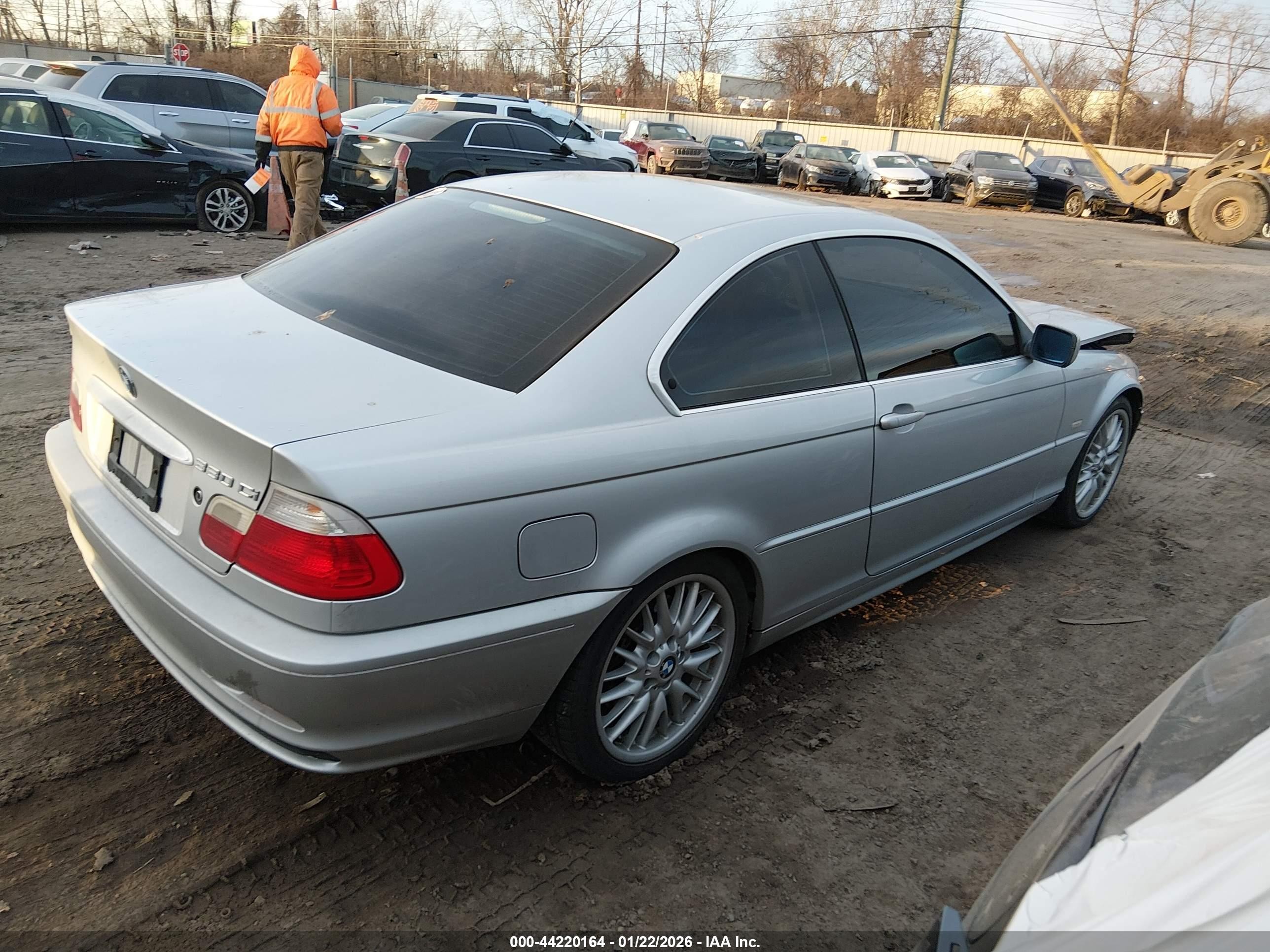 2002 Bmw 330ci   Silver vin: WBABN53492PH00437