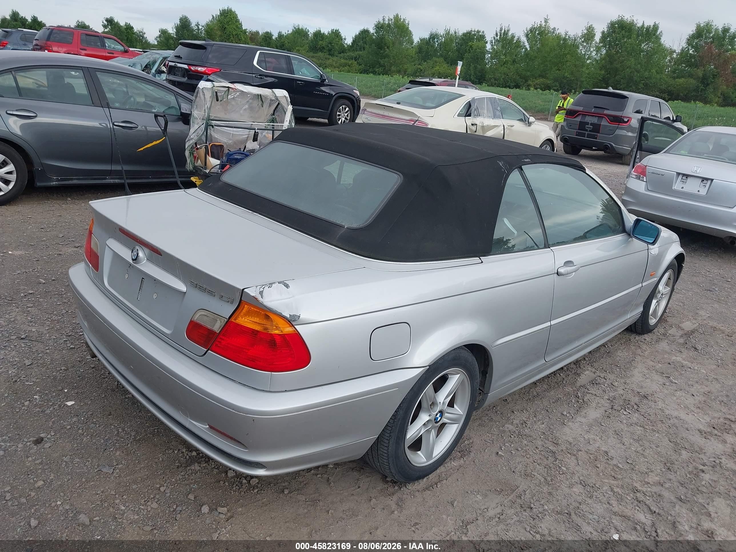 2002 Bmw 325ci   Silver vin: WBABS33402PG87364