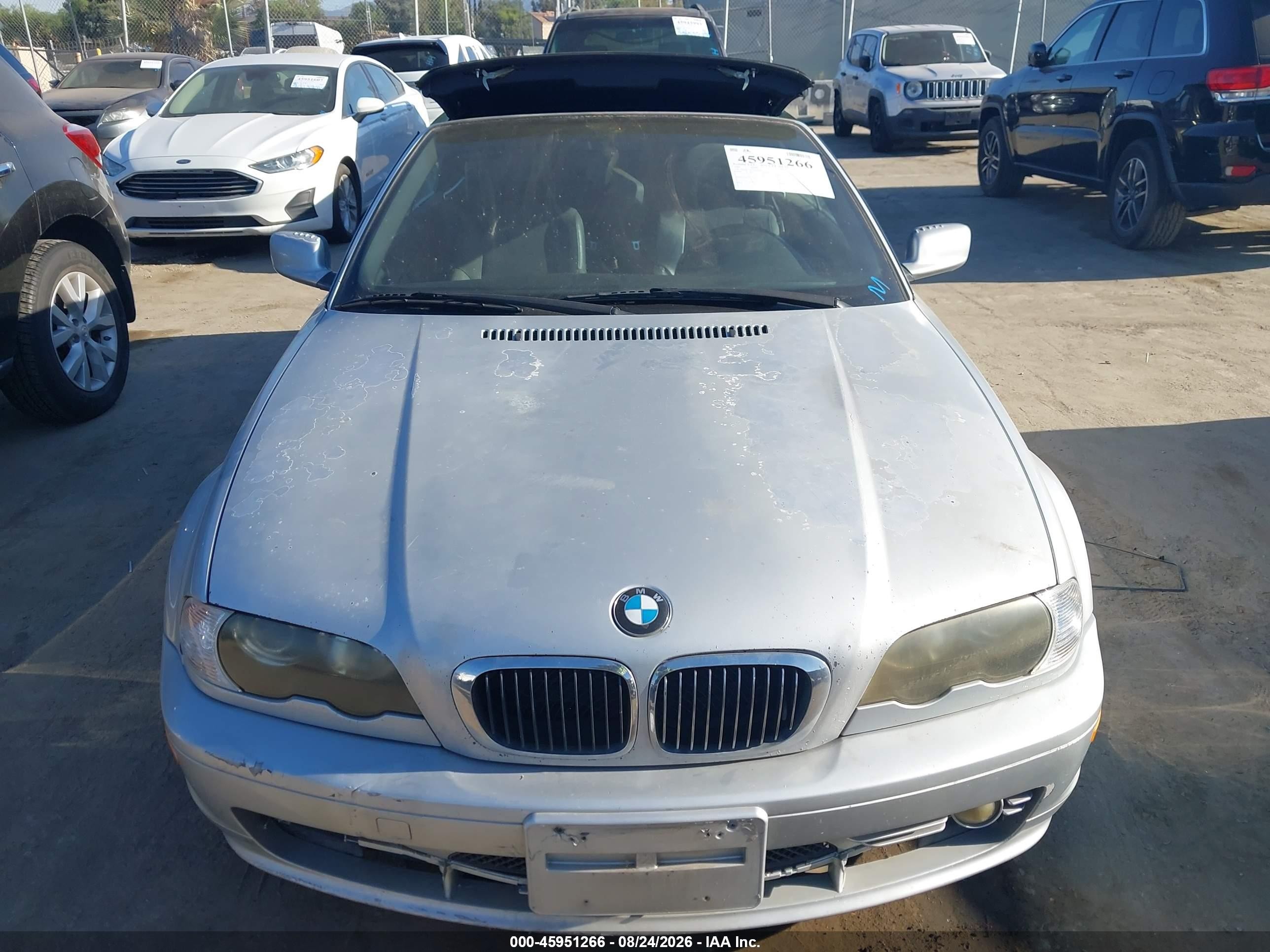 2001 Bmw 325ci   Silver vin: WBABS33451JY52937