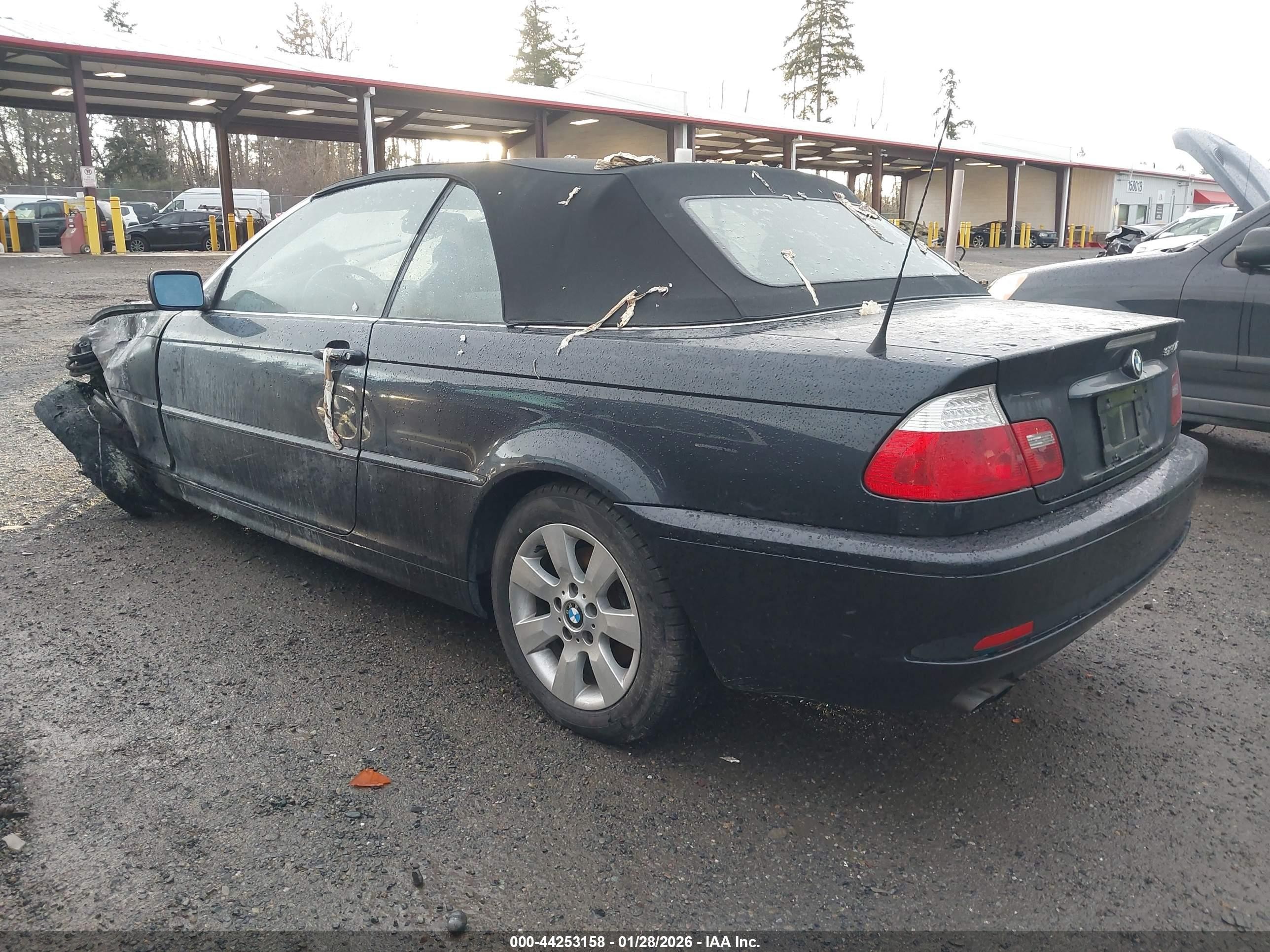 2005 Bmw 325ci   Blue vin: WBABW33405PL38761