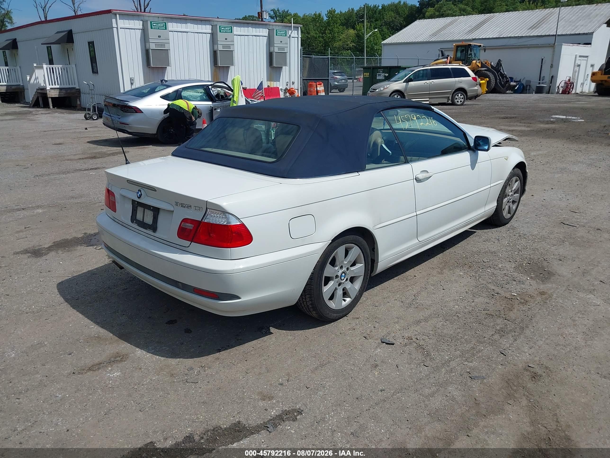 2006 Bmw 325ci   White vin: WBABW33416PX87626