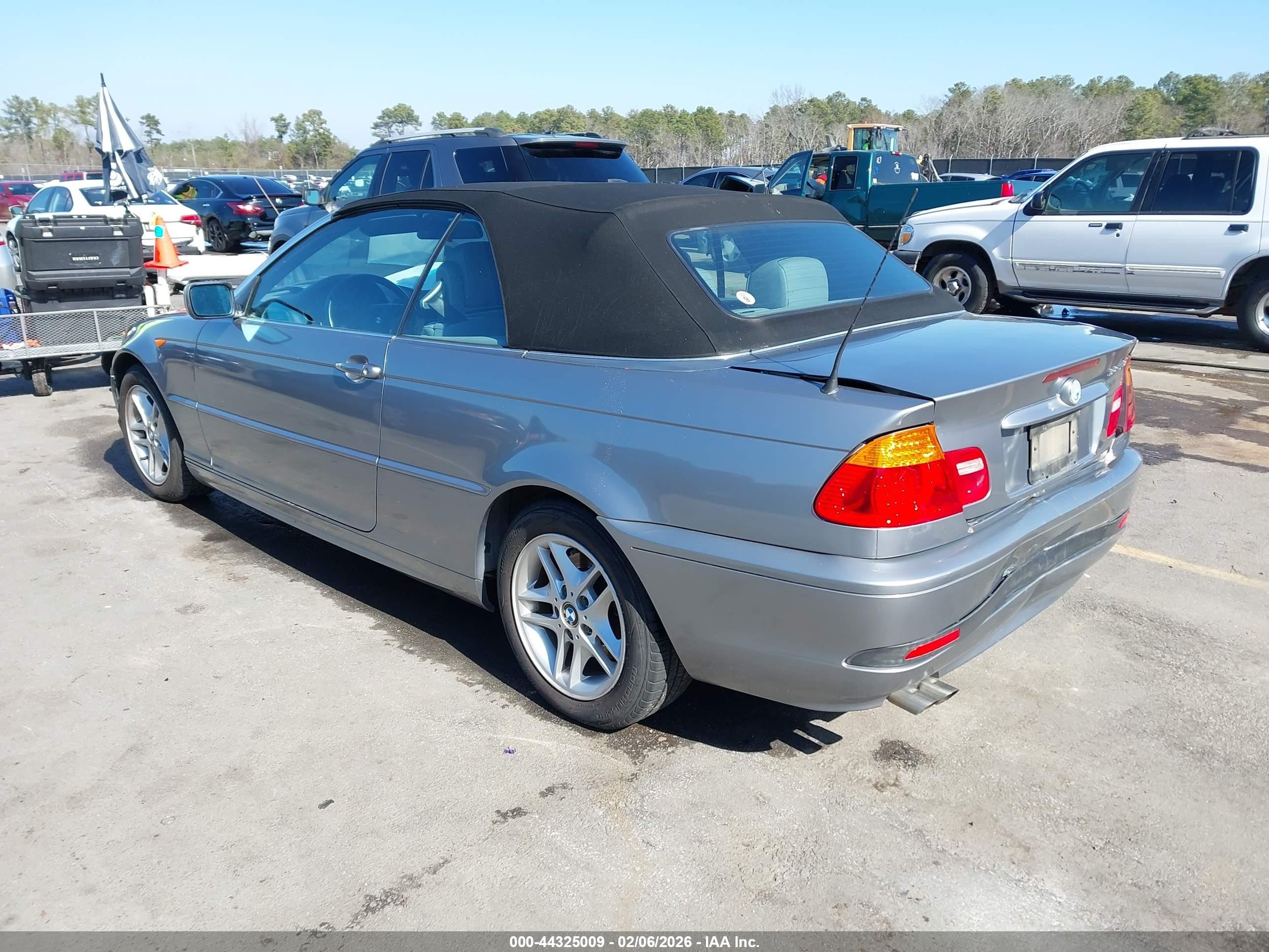 2004 Bmw 325ci   Silver vin: WBABW33464PL25107