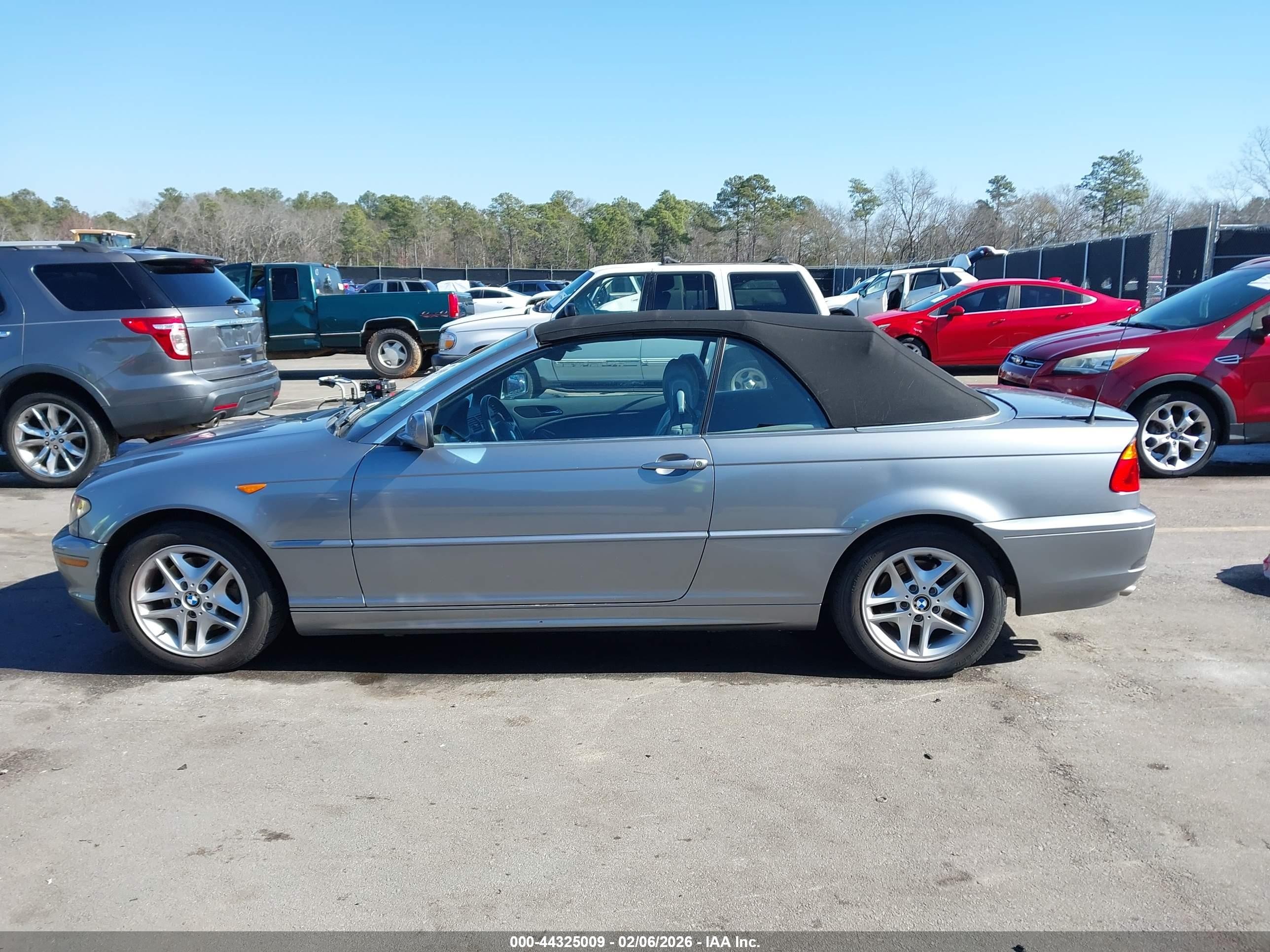 2004 Bmw 325ci   Silver vin: WBABW33464PL25107