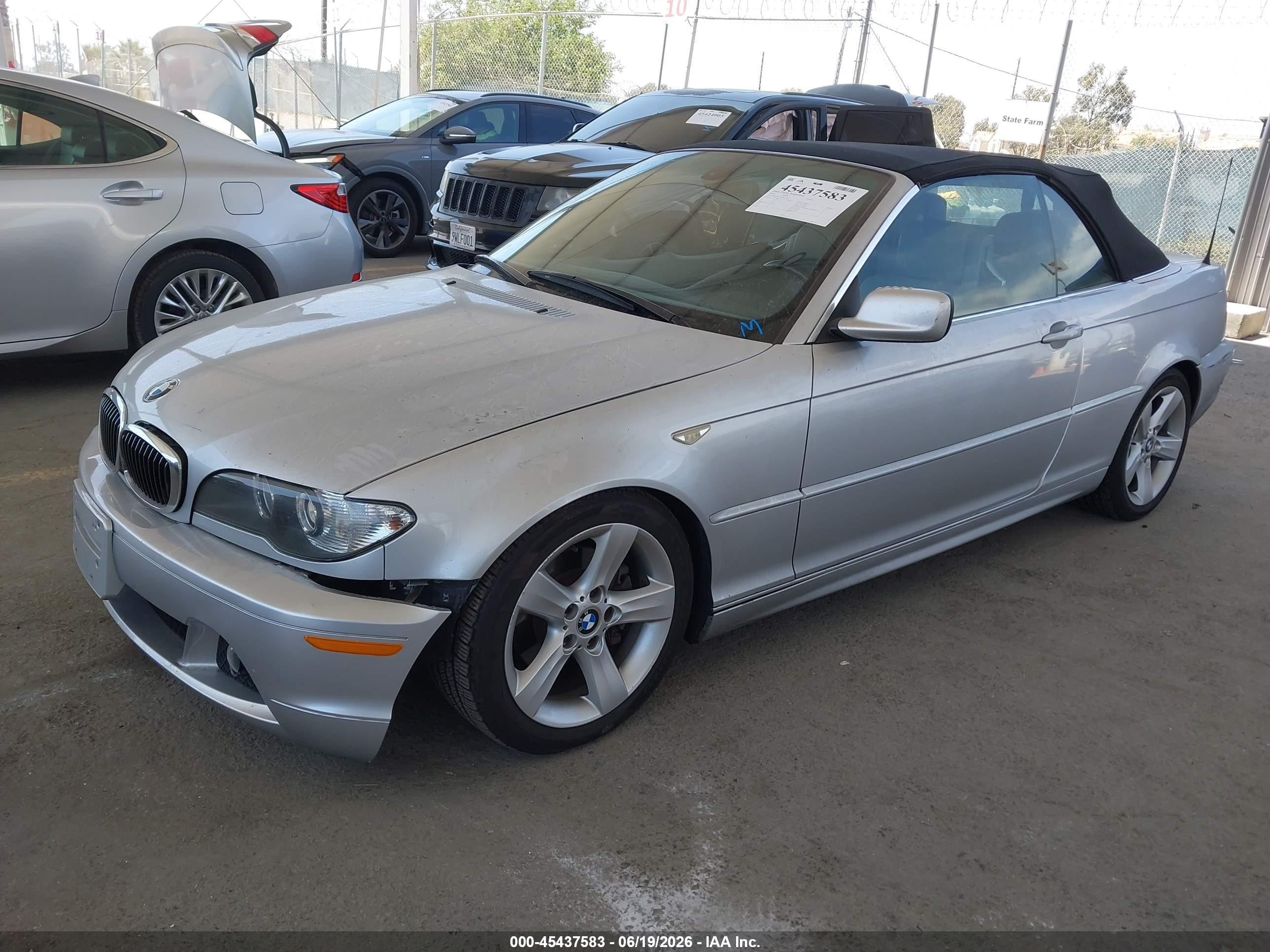 2004 Bmw 325ci   Silver vin: WBABW33494PL31922