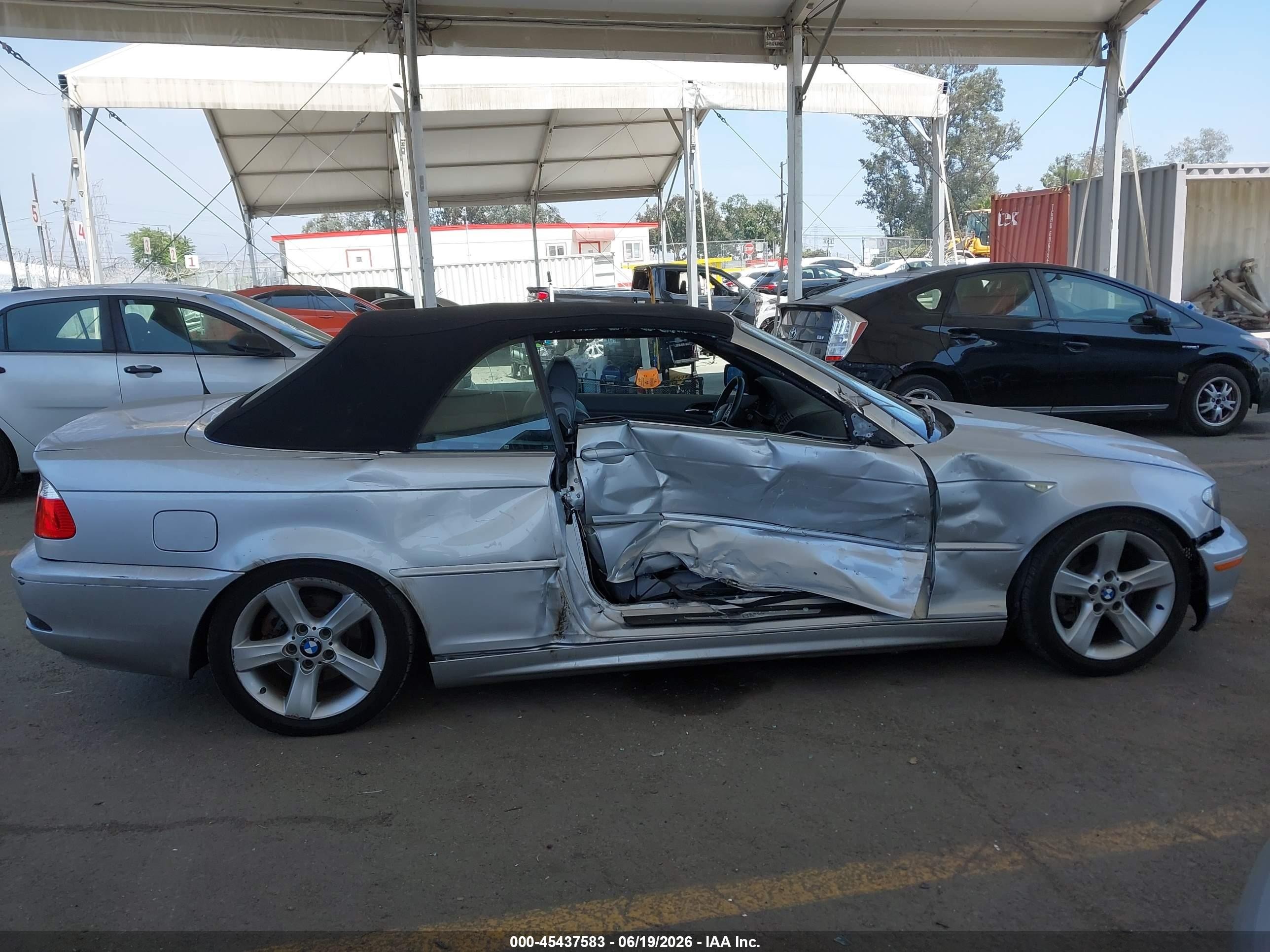 2004 Bmw 325ci   Silver vin: WBABW33494PL31922
