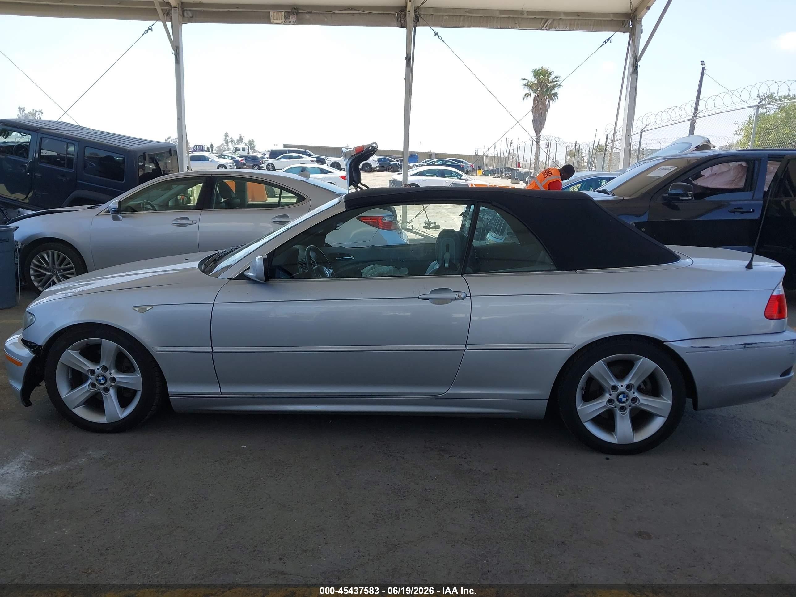 2004 Bmw 325ci   Silver vin: WBABW33494PL31922
