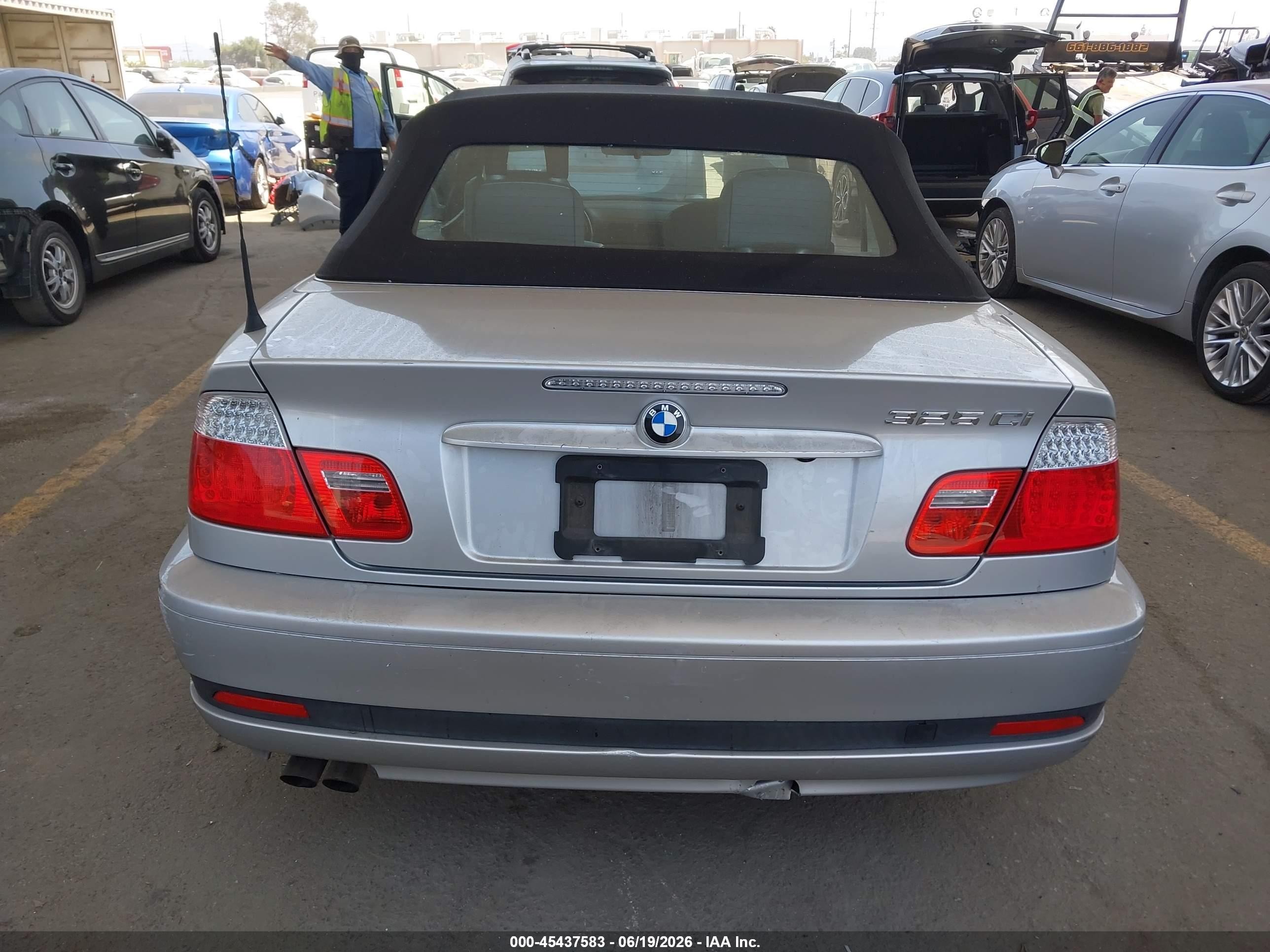 2004 Bmw 325ci   Silver vin: WBABW33494PL31922