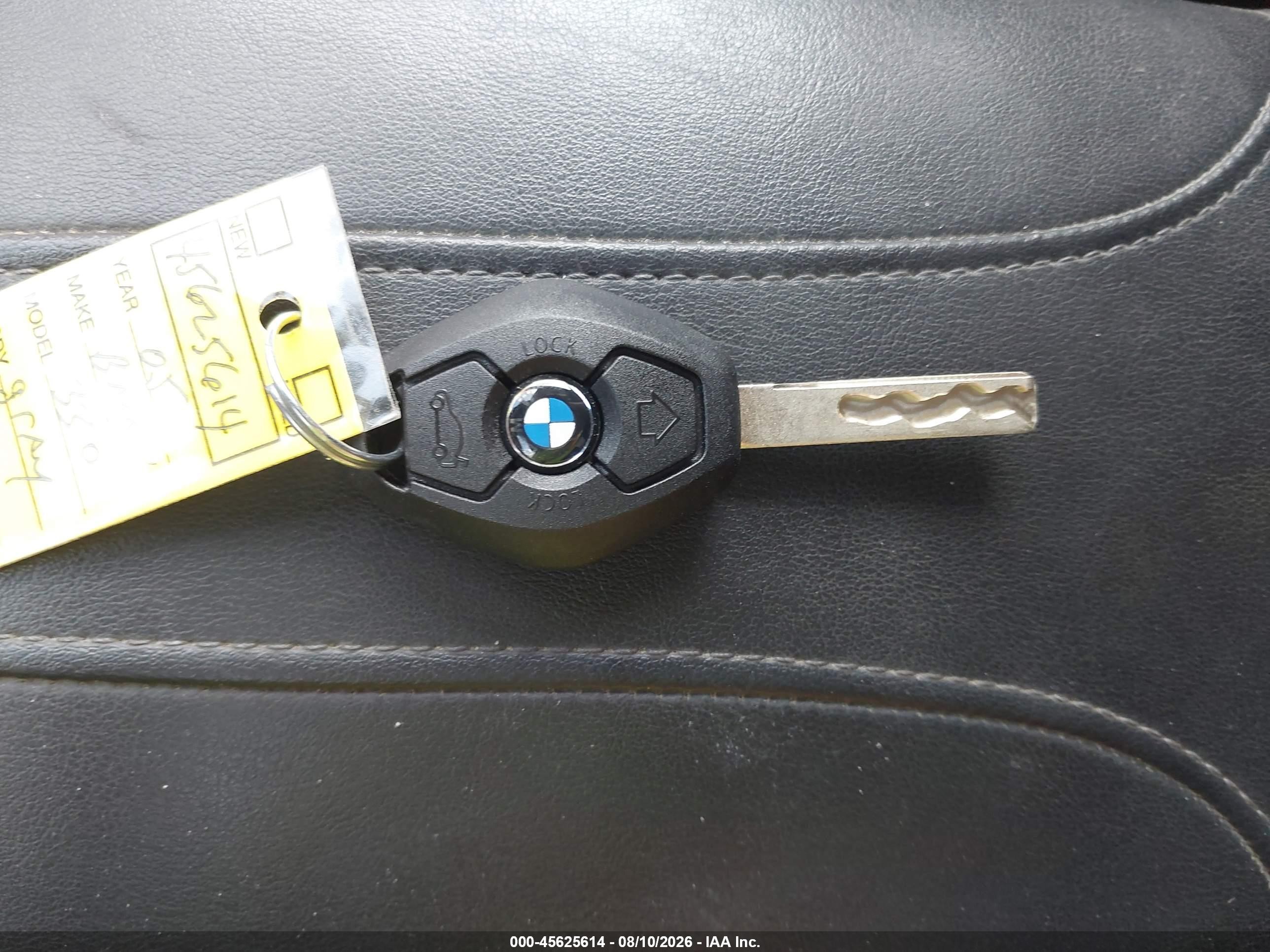 2005 Bmw 330ci   Silver vin: WBABW53405PL52915