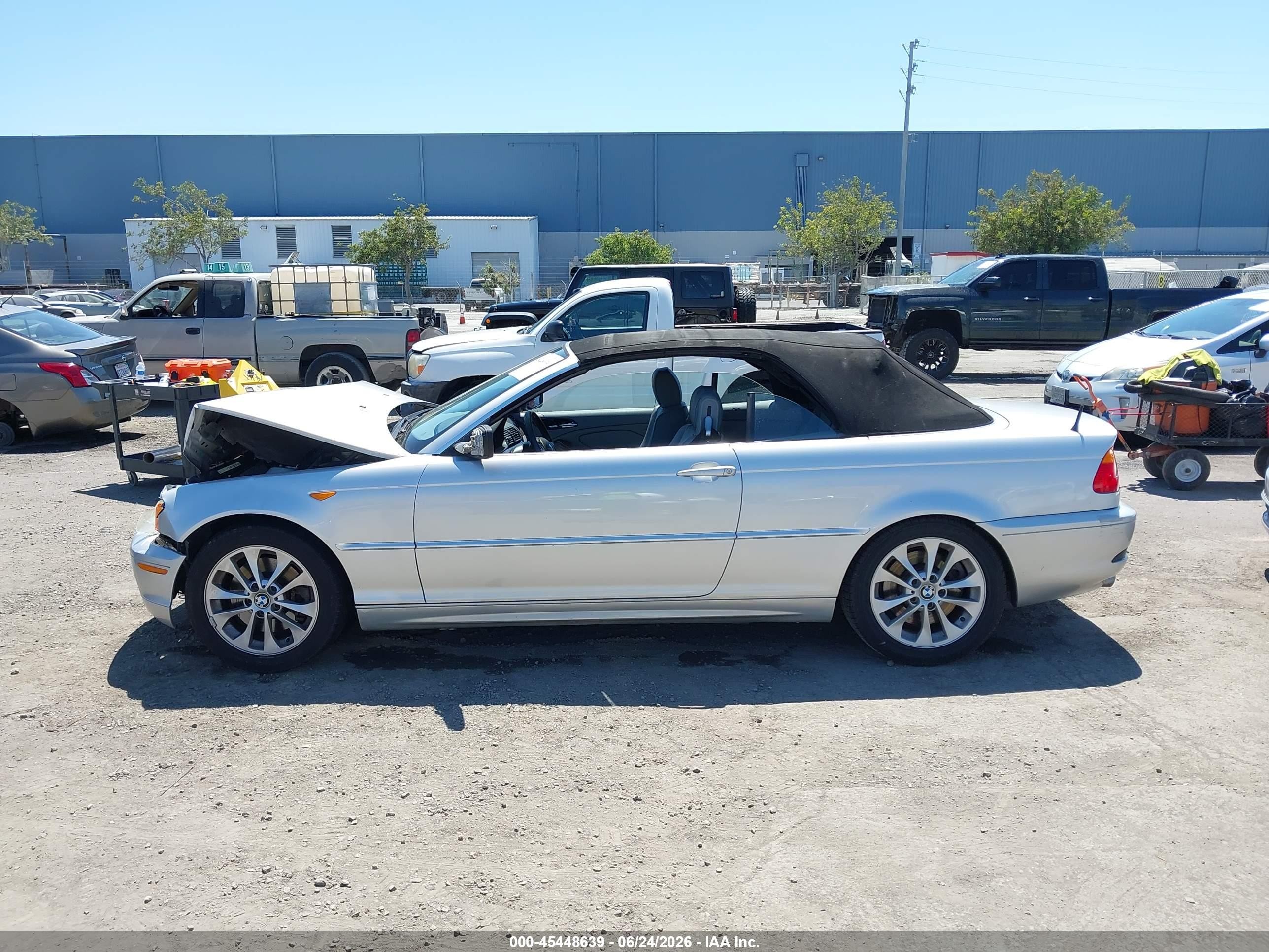 2004 Bmw 330ci   Silver vin: WBABW53414PL44322