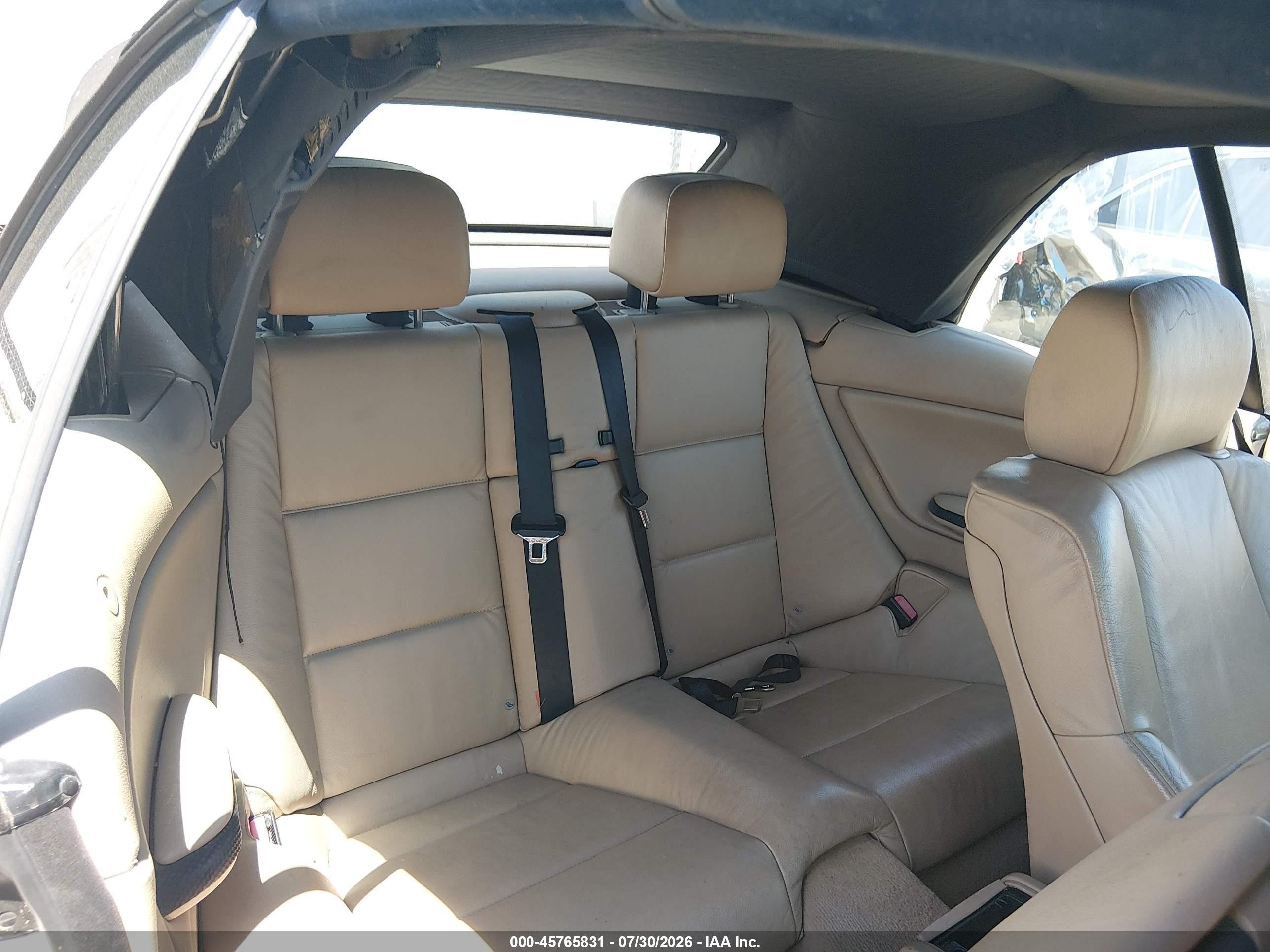 2006 Bmw 330ci   White vin: WBABW53466PZ42148