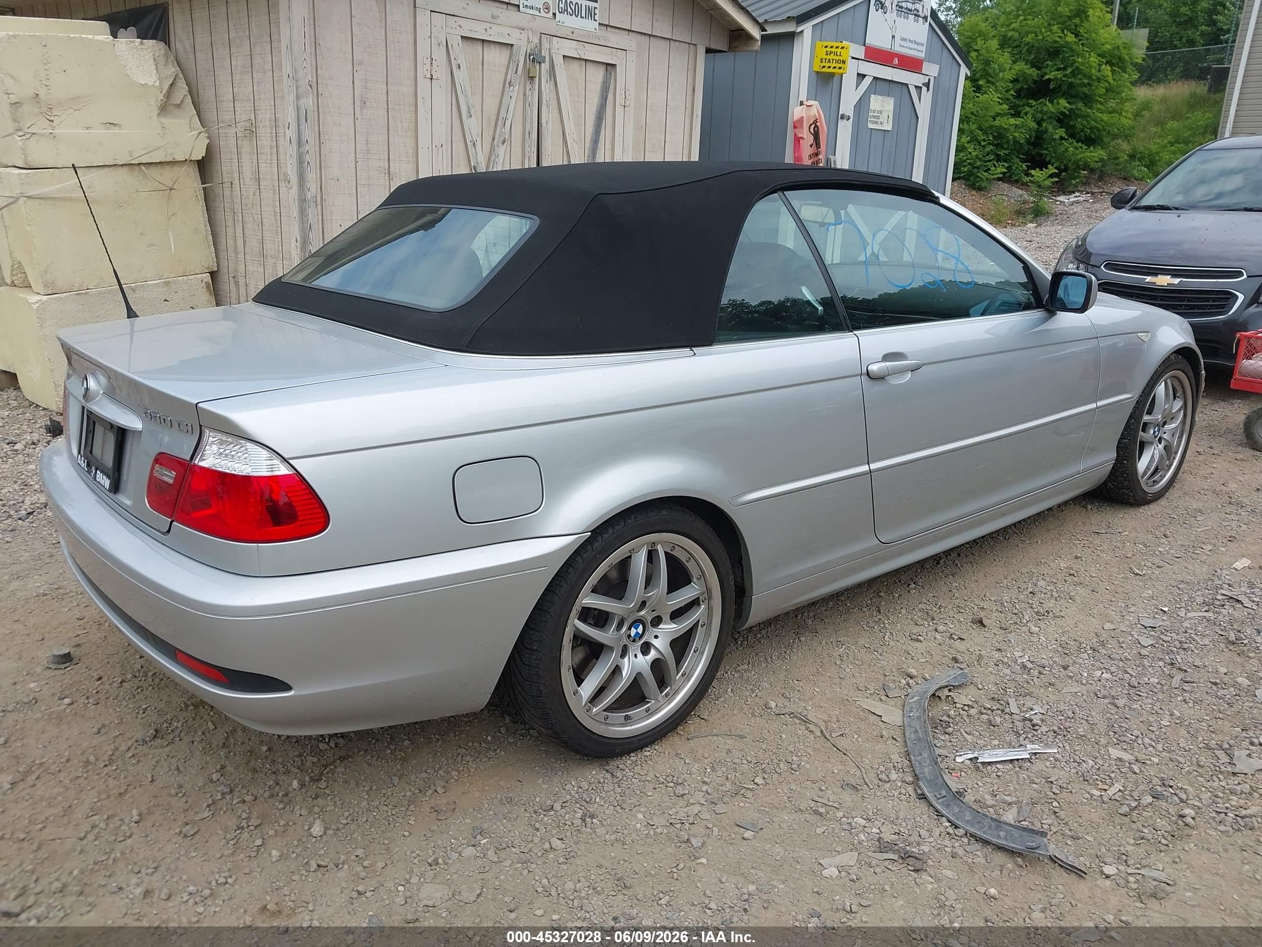 2004 Bmw 330ci   Silver vin: WBABW53474PJ94748