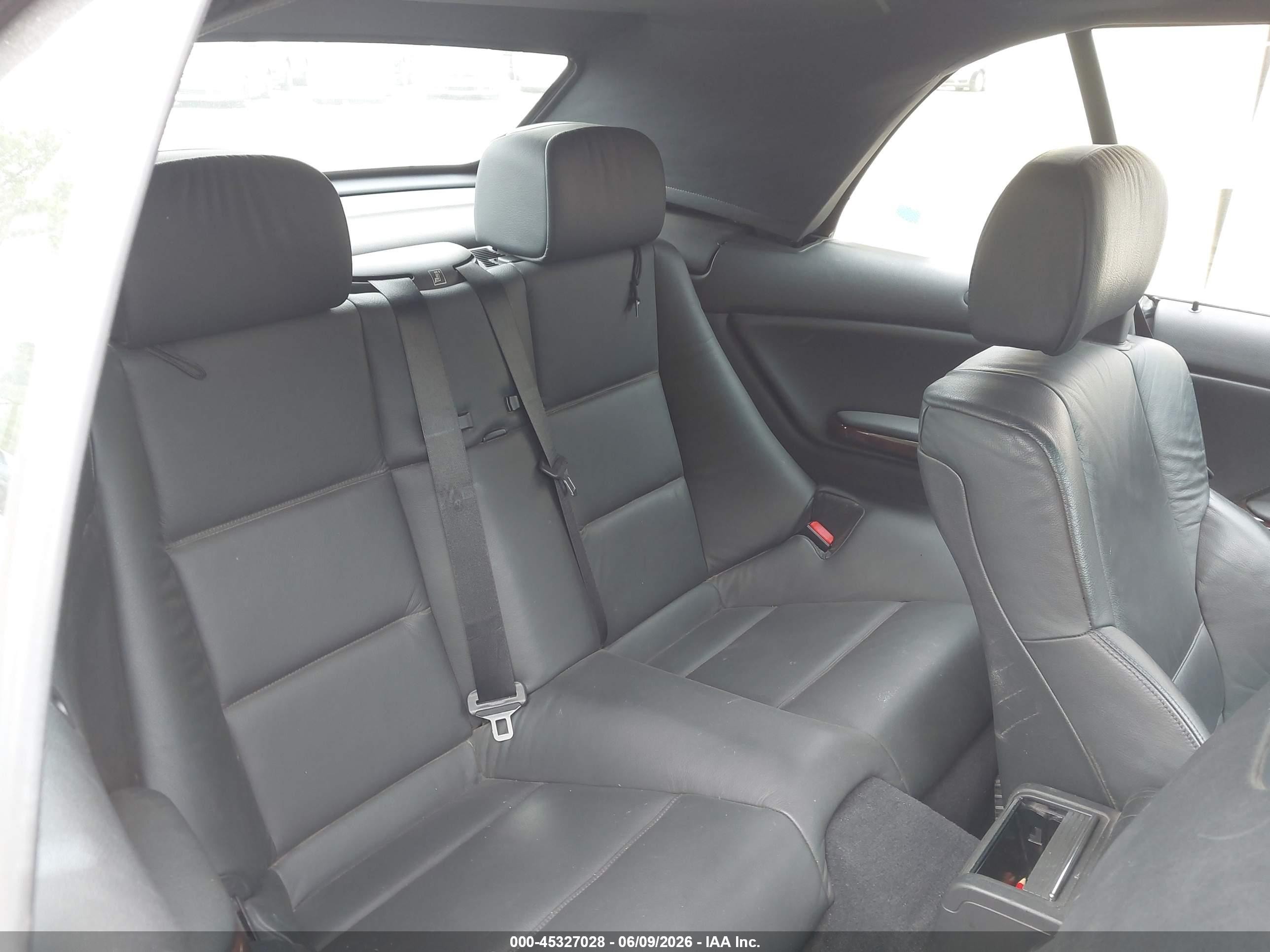 2004 Bmw 330ci   Silver vin: WBABW53474PJ94748