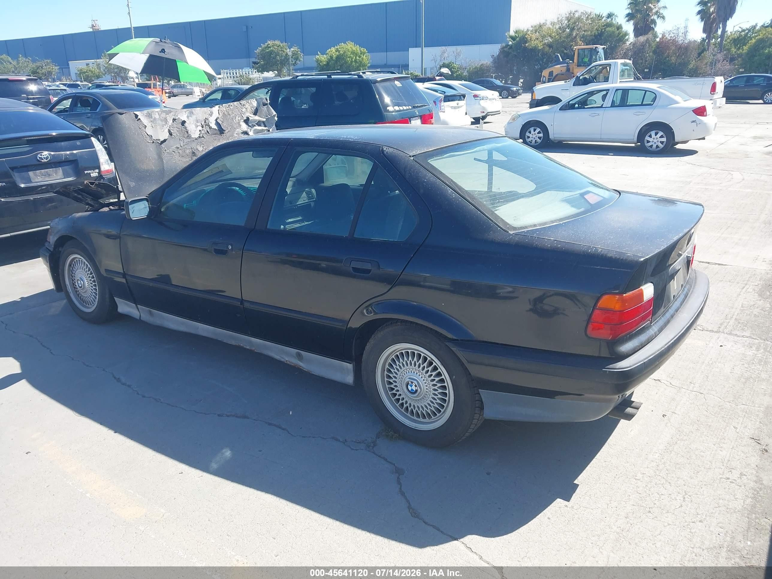 1993 Bmw 325 I Black vin: WBACB3313PFE13776