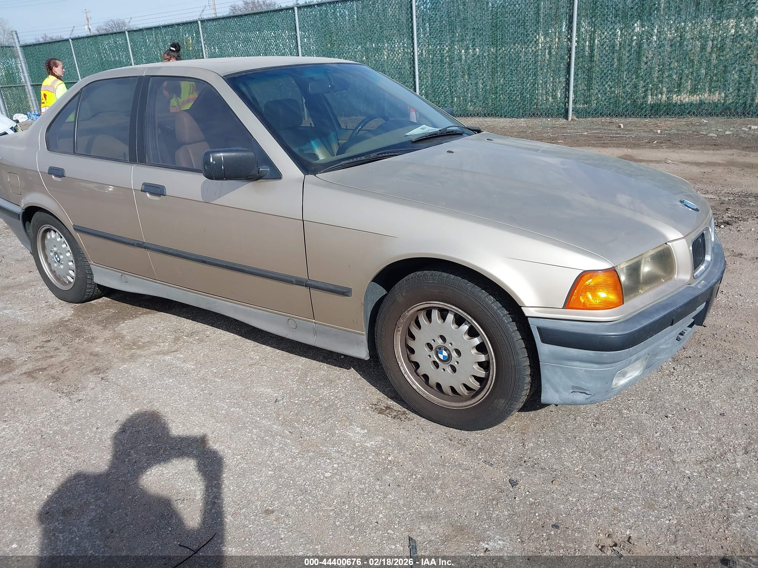 WBACB3319NFE06389