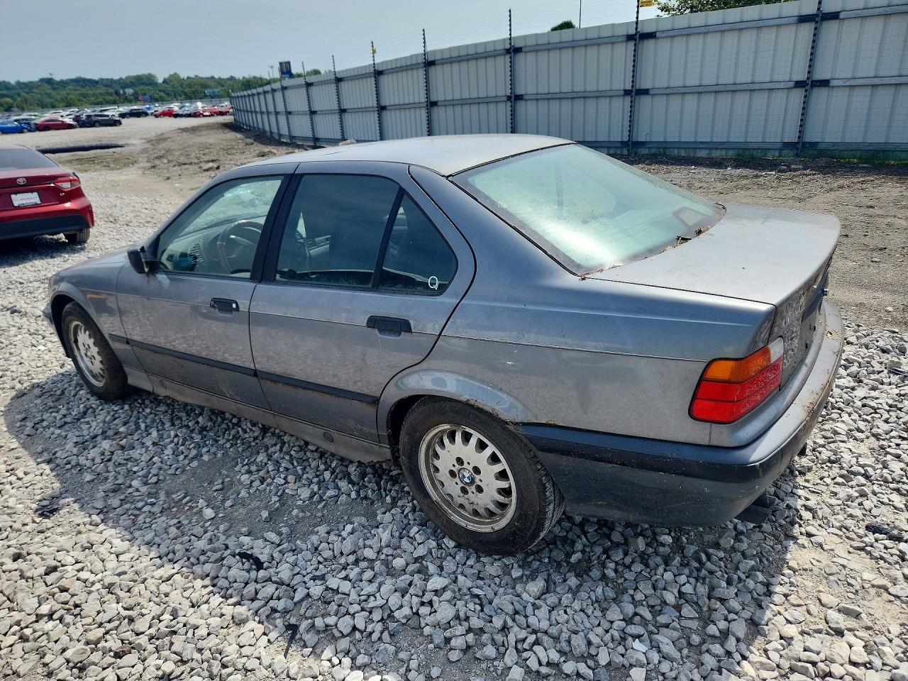 1992 Bmw 325 I Automatic Gray vin: WBACB4312NFF89656