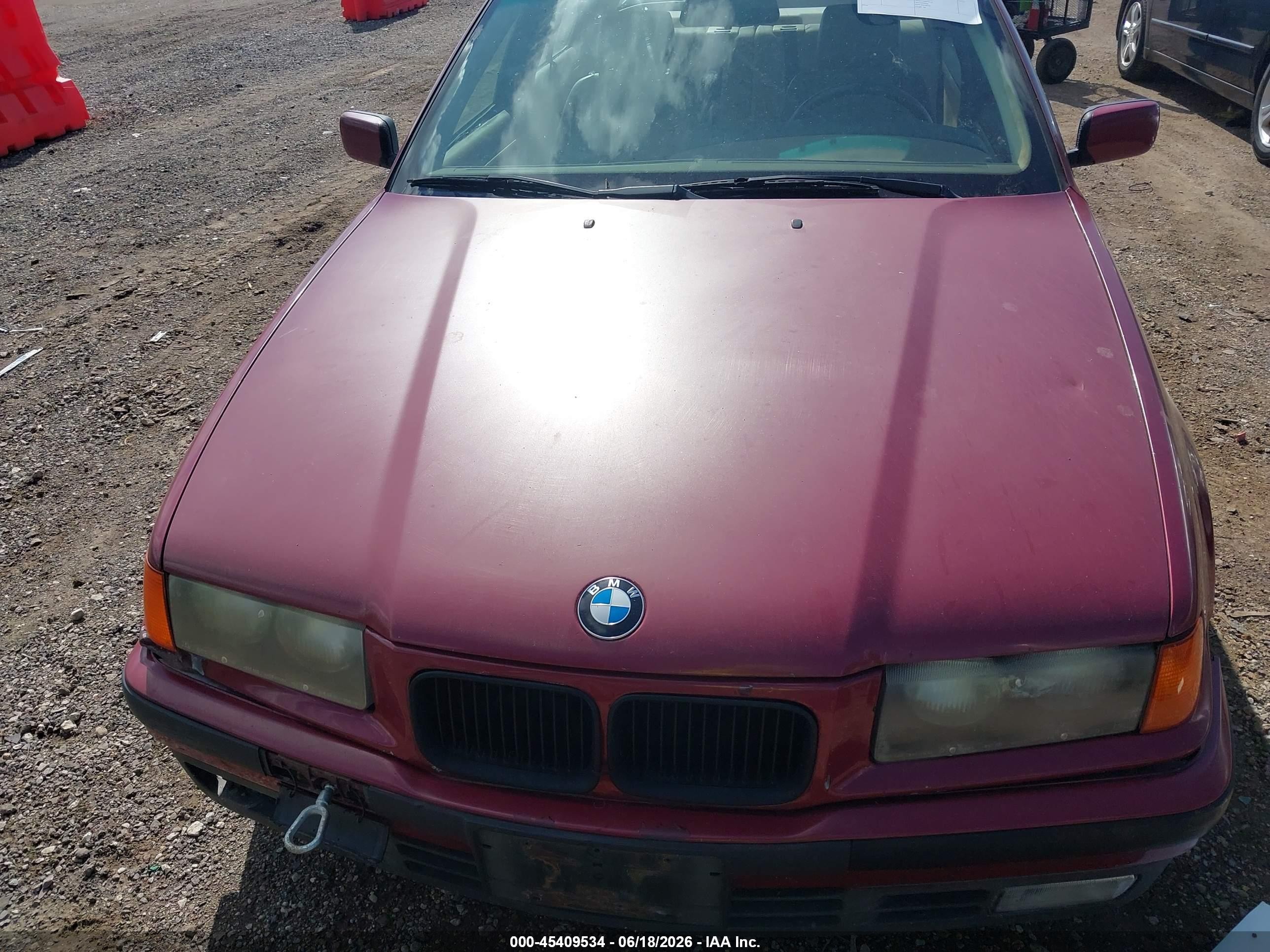 1994 Bmw 325 I Automatic Red vin: WBACB4321RFL15473