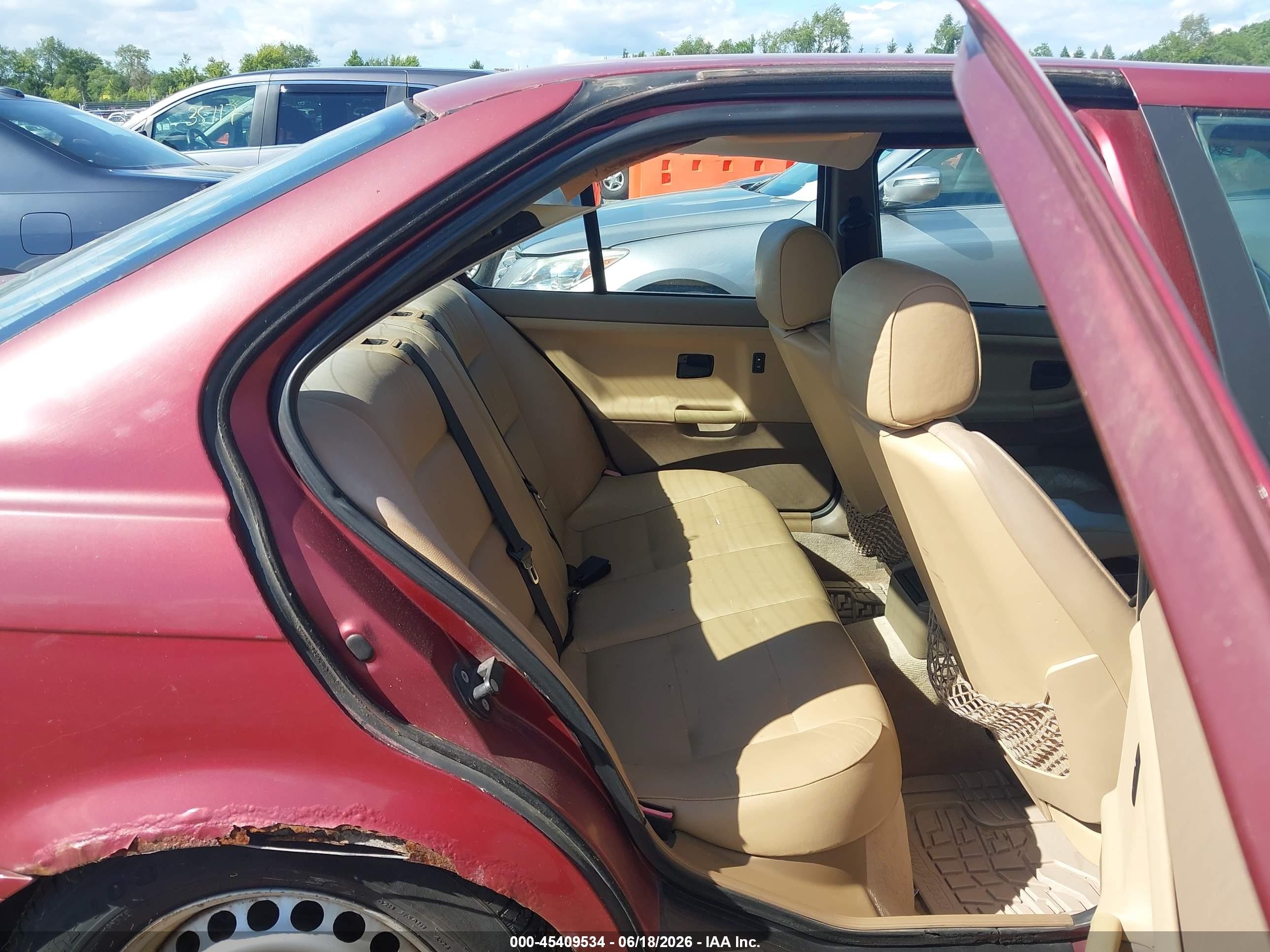 1994 Bmw 325 I Automatic Red vin: WBACB4321RFL15473