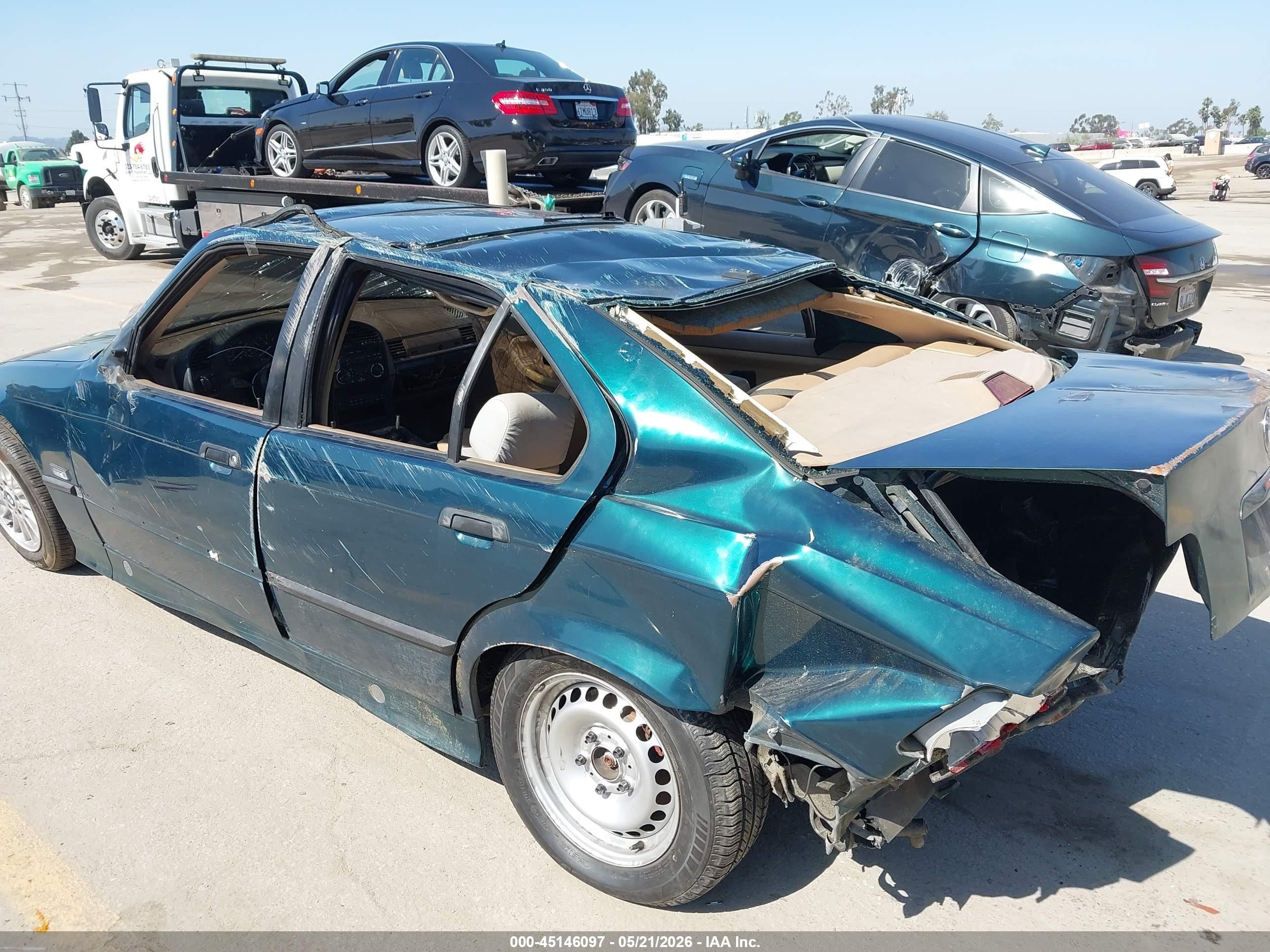 1994 Bmw 325 I Automatic Green vin: WBACB4321RFL18034