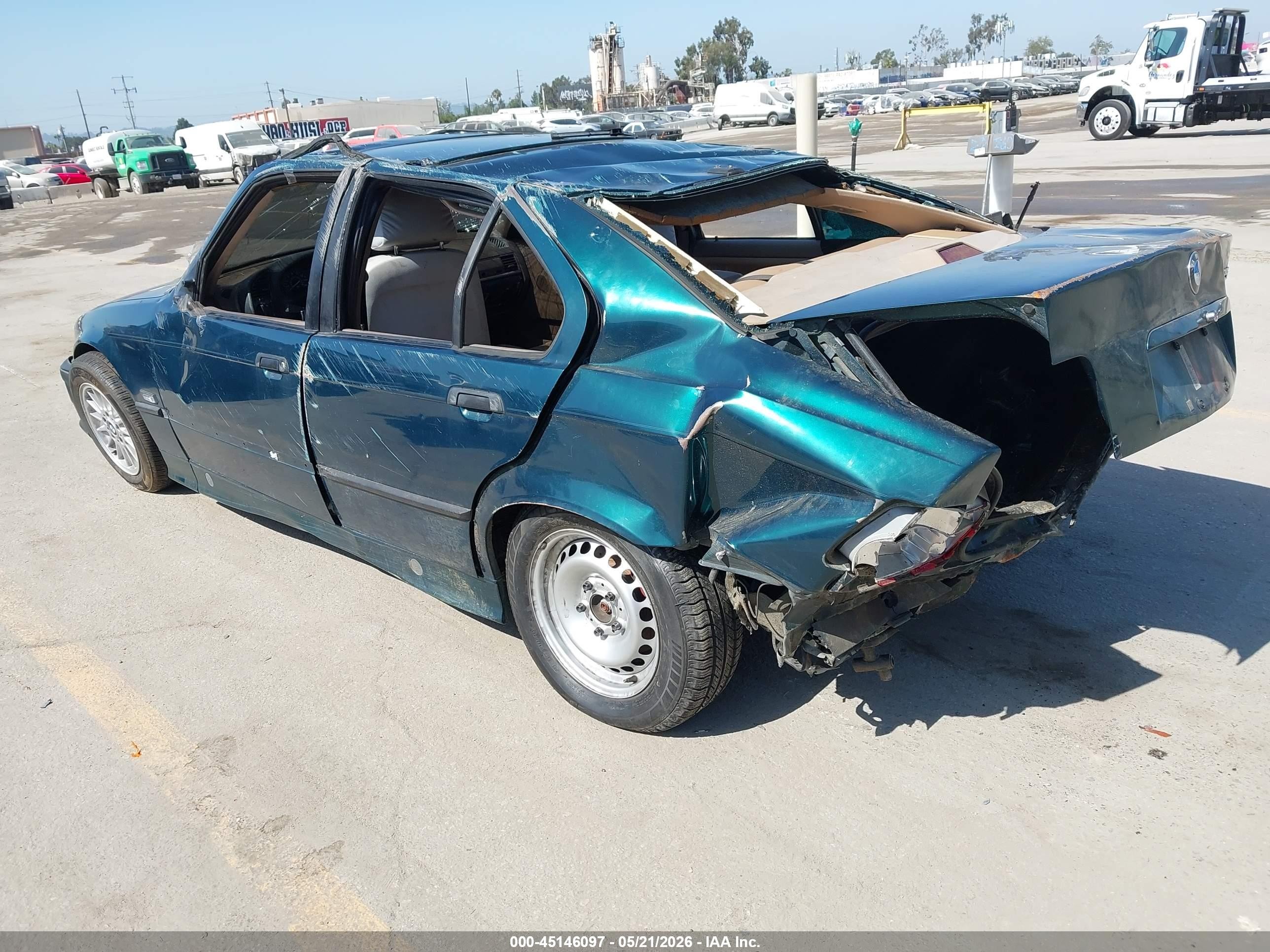 1994 Bmw 325 I Automatic Green vin: WBACB4321RFL18034