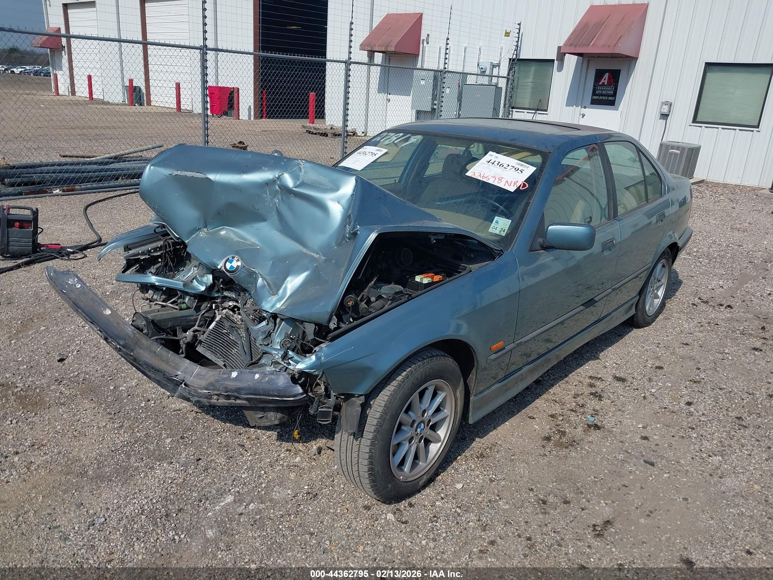 1997 Bmw 318i   Green vin: WBACC032XVEK25034