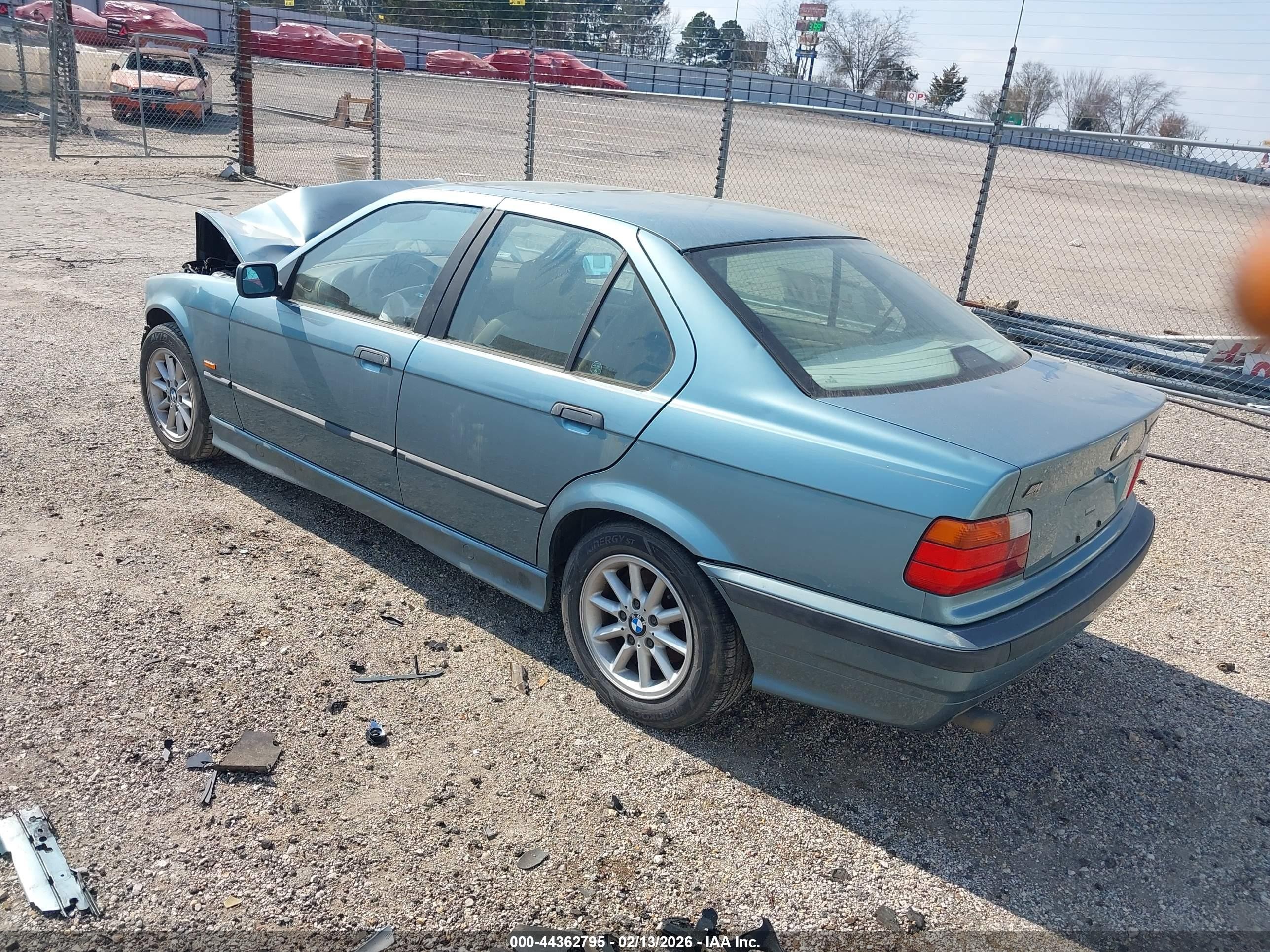 1997 Bmw 318i   Green vin: WBACC032XVEK25034